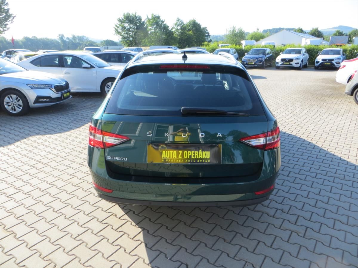 Škoda Superb, 2,0 TDI Ambition DSG ČR - fotka 6