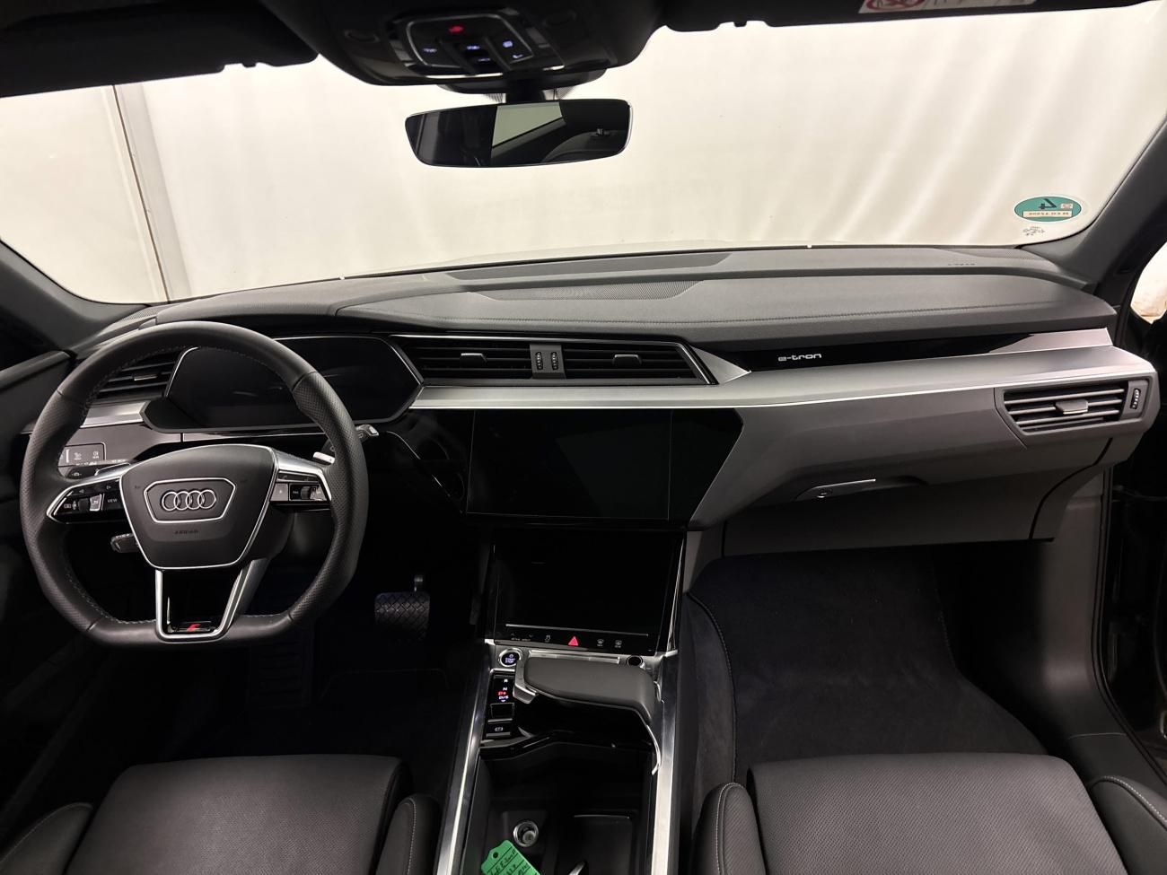 Audi e-tron, 55 QUATTRO 300kw S LINE SOH97% - fotka 5