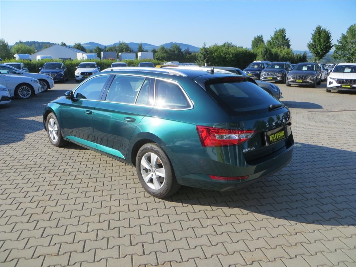 Škoda Superb, 2,0 TDI Ambition DSG ČR - fotka 5
