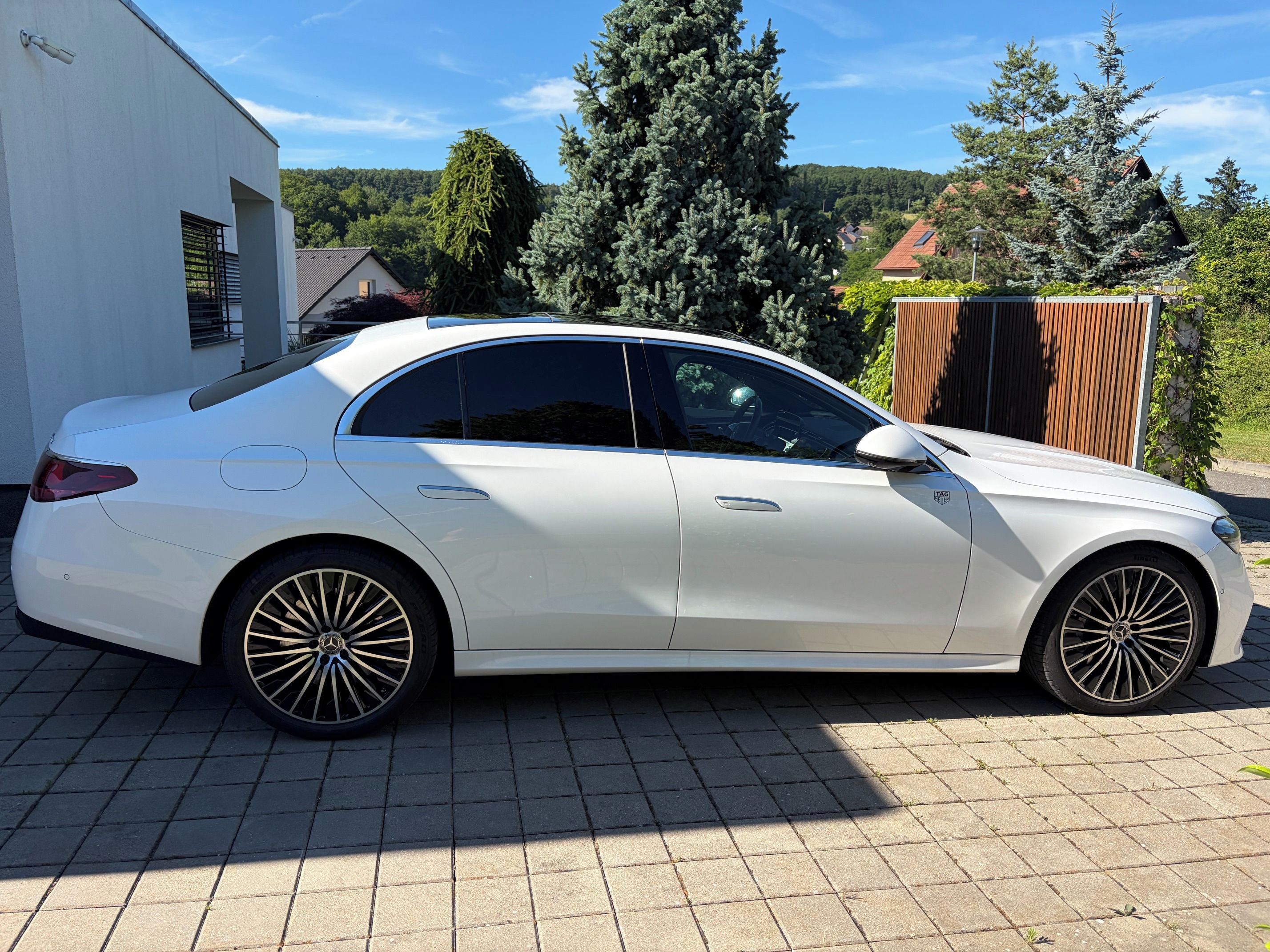 Mercedes-Benz Třídy E, E 450 4M, záruka 05/27, PANO - fotka 2