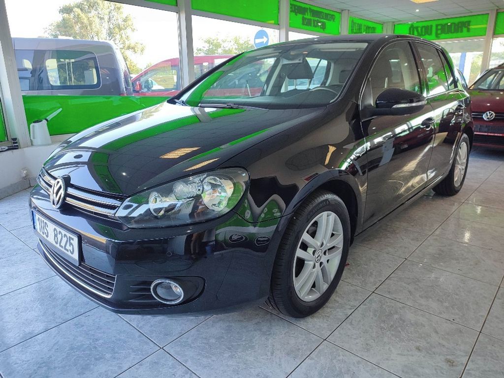 Volkswagen Golf, 1.4TSI 90KW HIGHLINE - fotka 2