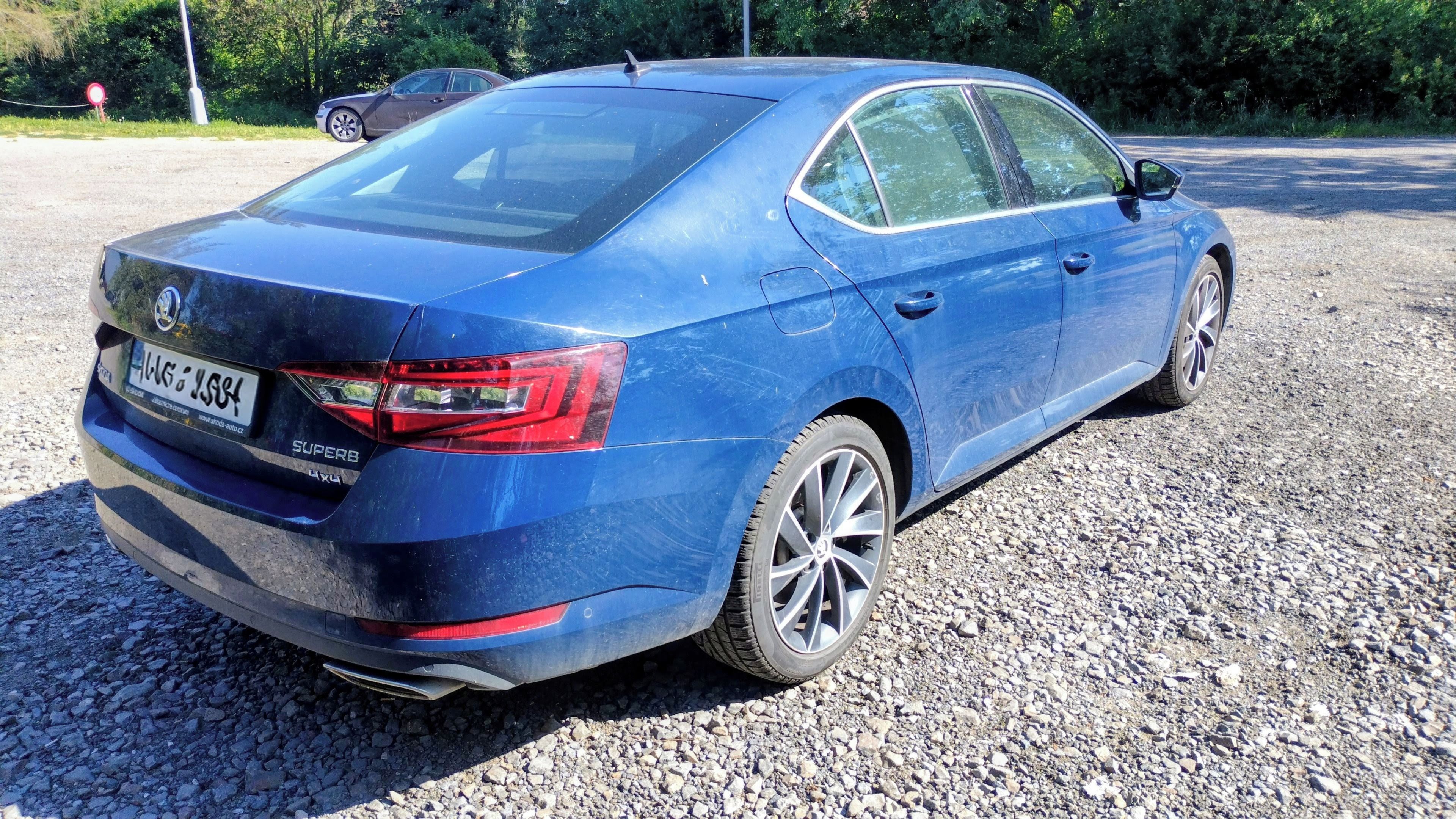 Škoda Superb, 2.0 TFSI DSG 4x4 206kW - fotka 2