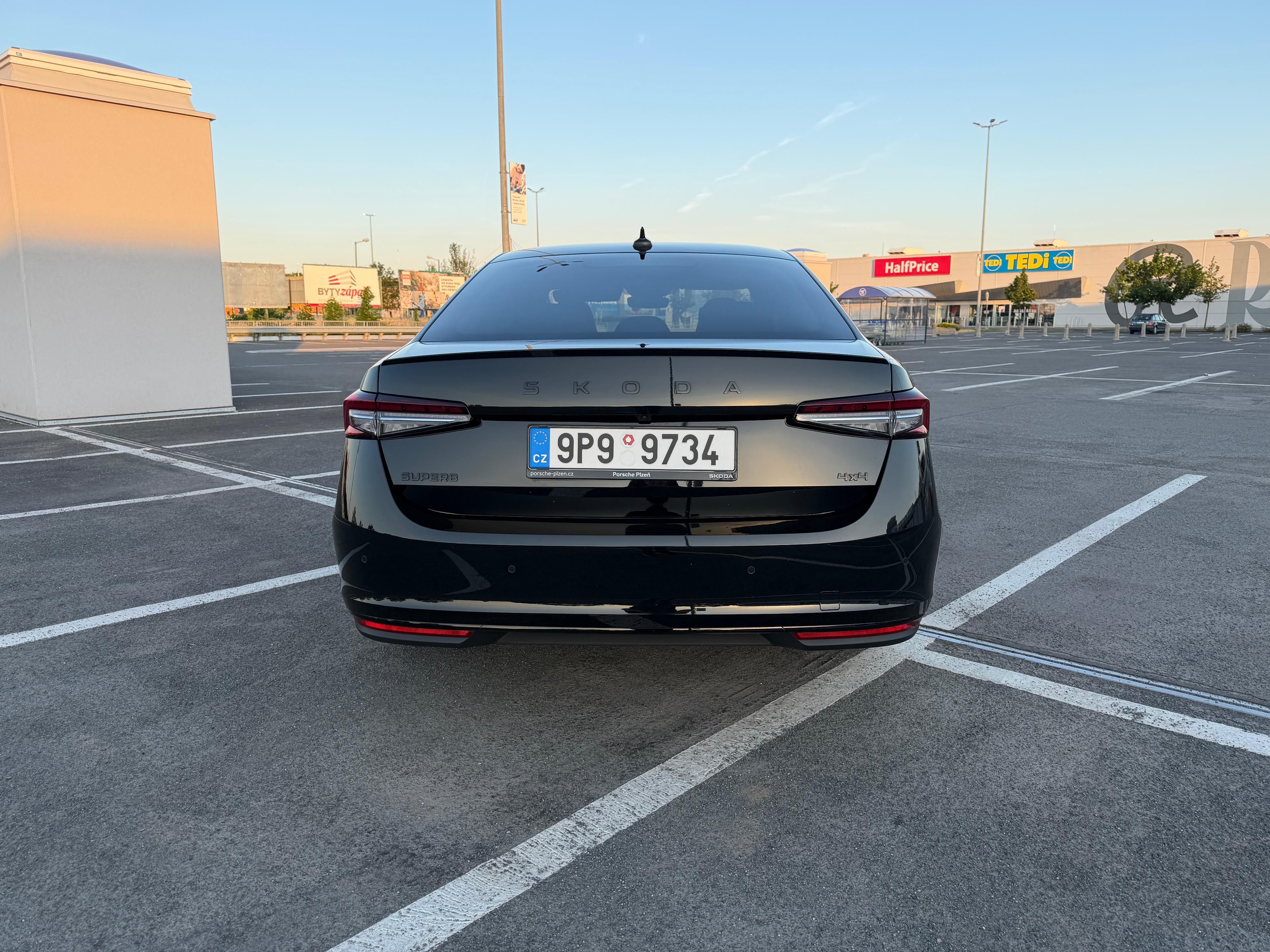 Škoda Superb, Sportline 2.0TSi 195kW 4x4 - fotka 4
