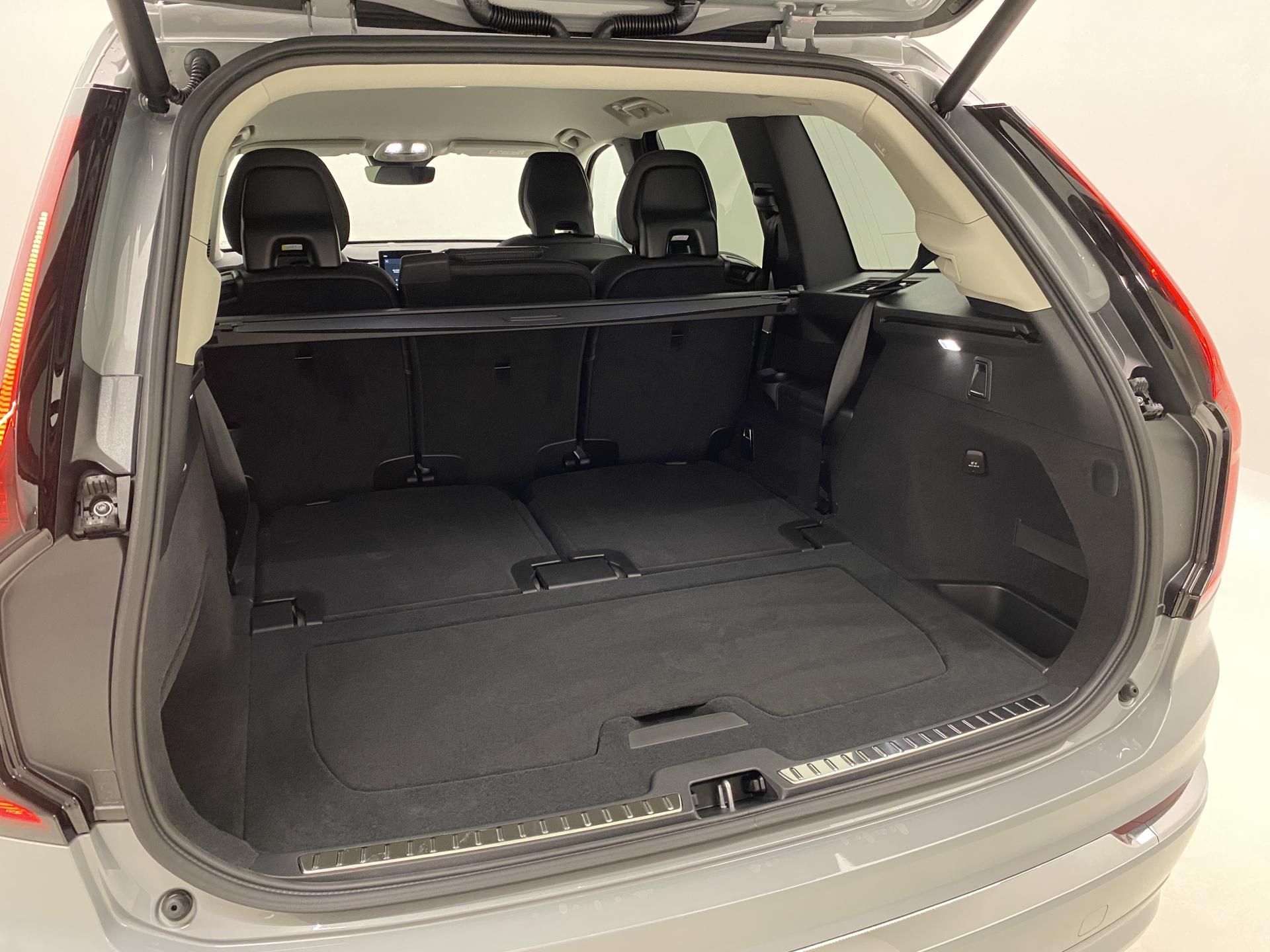 Volvo XC90, B5 AWD AUT BRIGHT PLUS 7míst - fotka 5