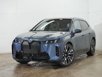 iX60 xDrive Tažné Vzduch
