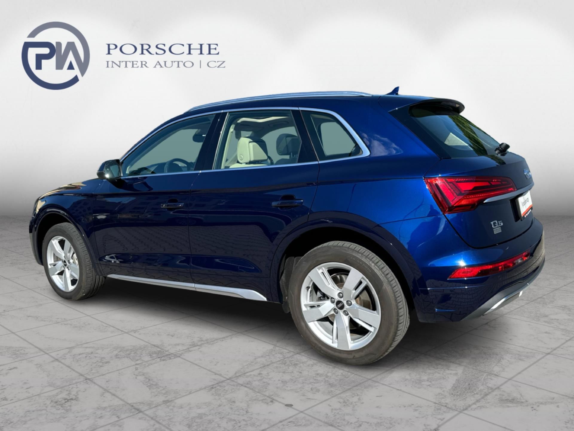 Audi Q5, 2.0 TDI Quattro - fotka 4