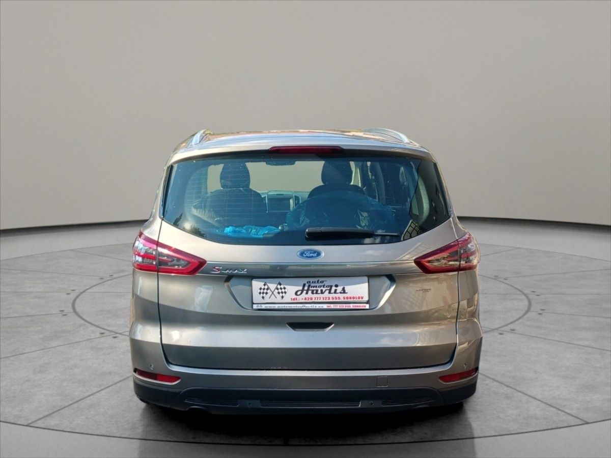 Ford S-MAX, 2,0 Titanium 110 kW PowerShift - fotka 6