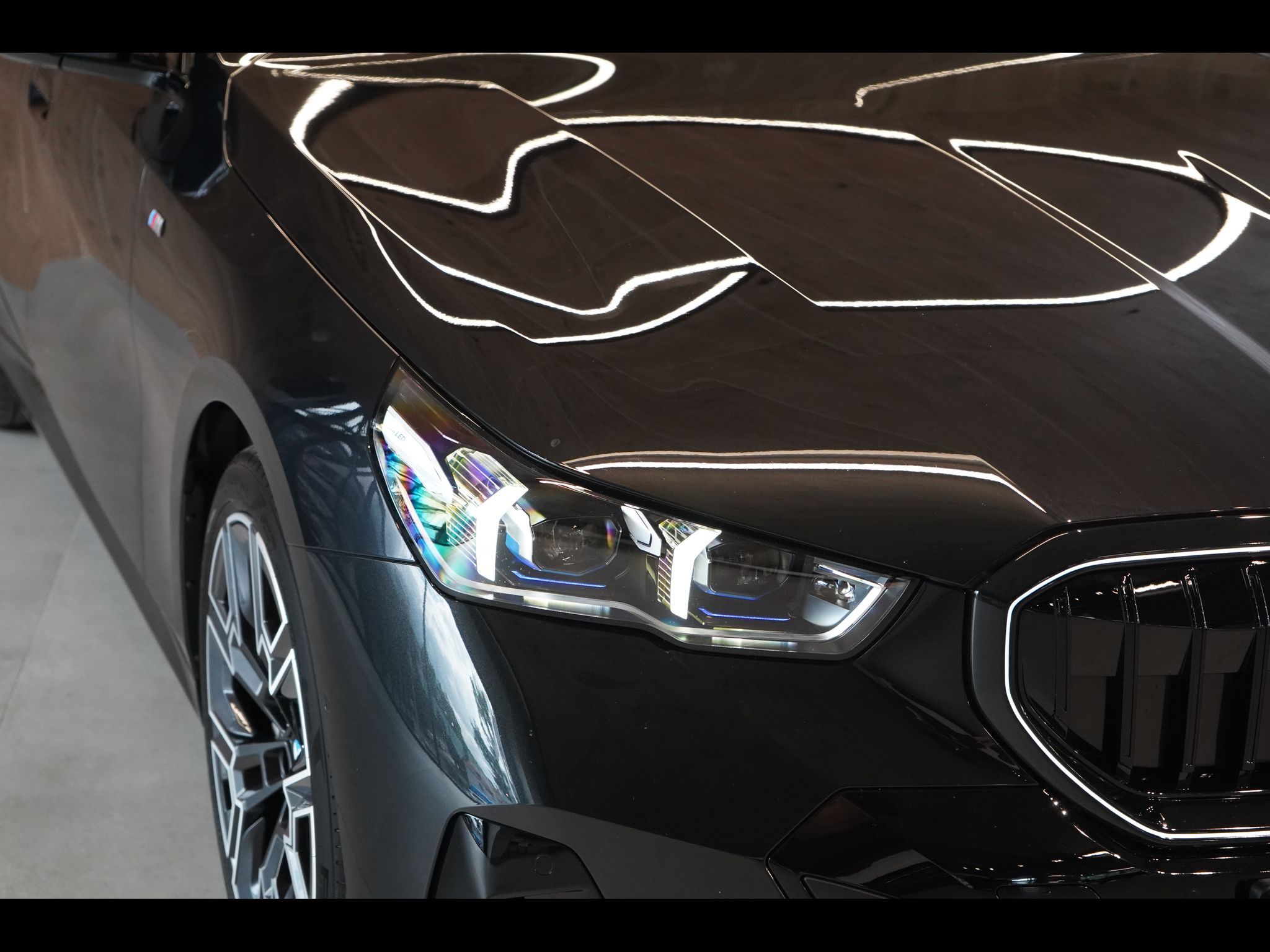 BMW Řada 5, 540d xDrive, Bowers, Tažné - fotka 5