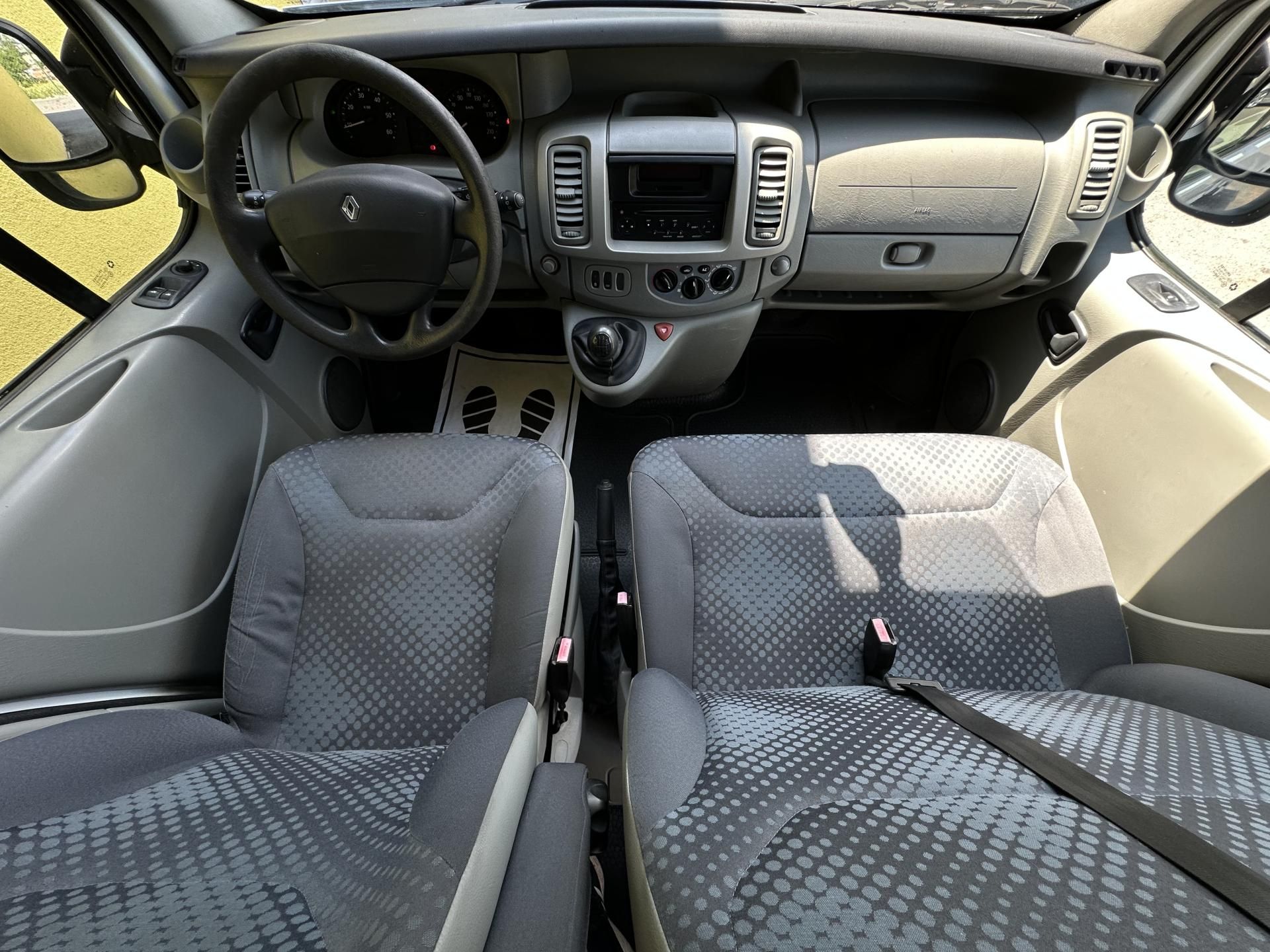 Renault Trafic, 2.0dCi/84kW * KLIMA * 6.Míst - fotka 6