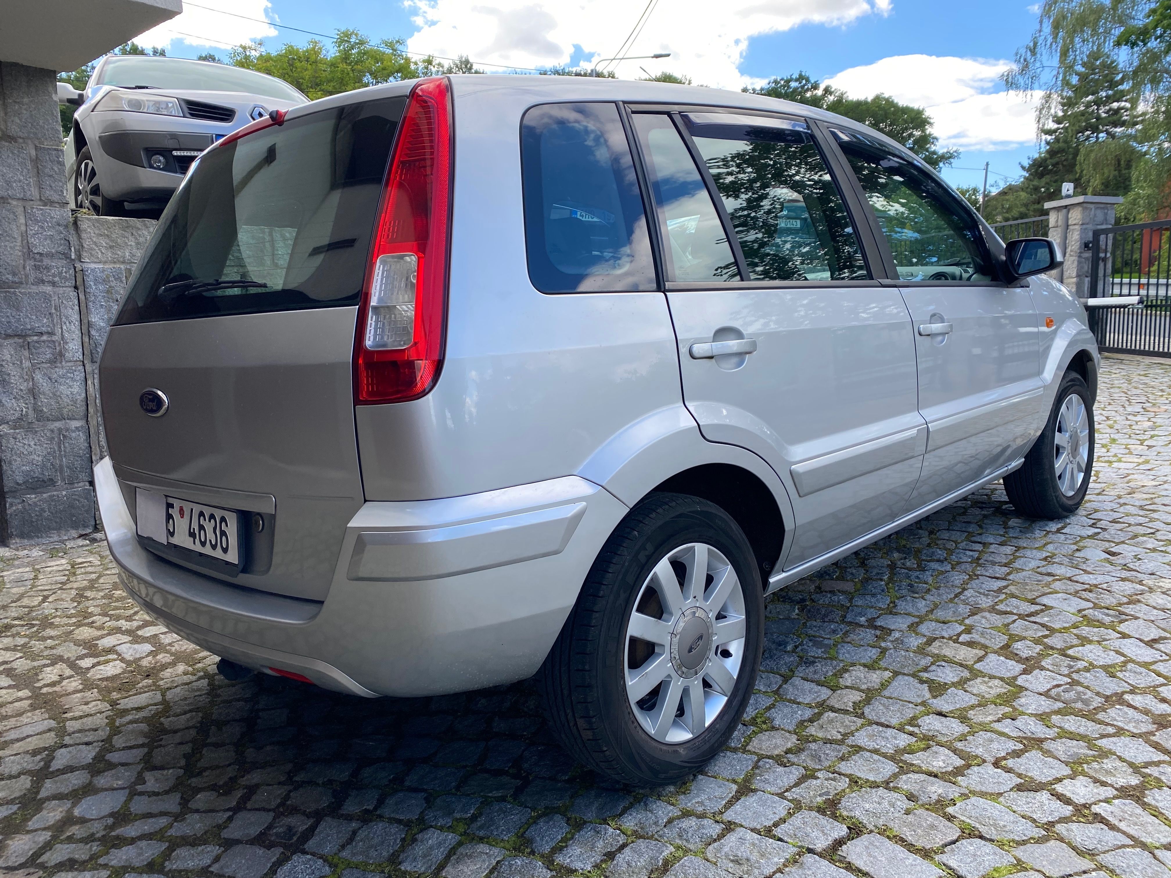 Ford Fusion, rozvody 147km,,olej+filtry 162 - fotka 3