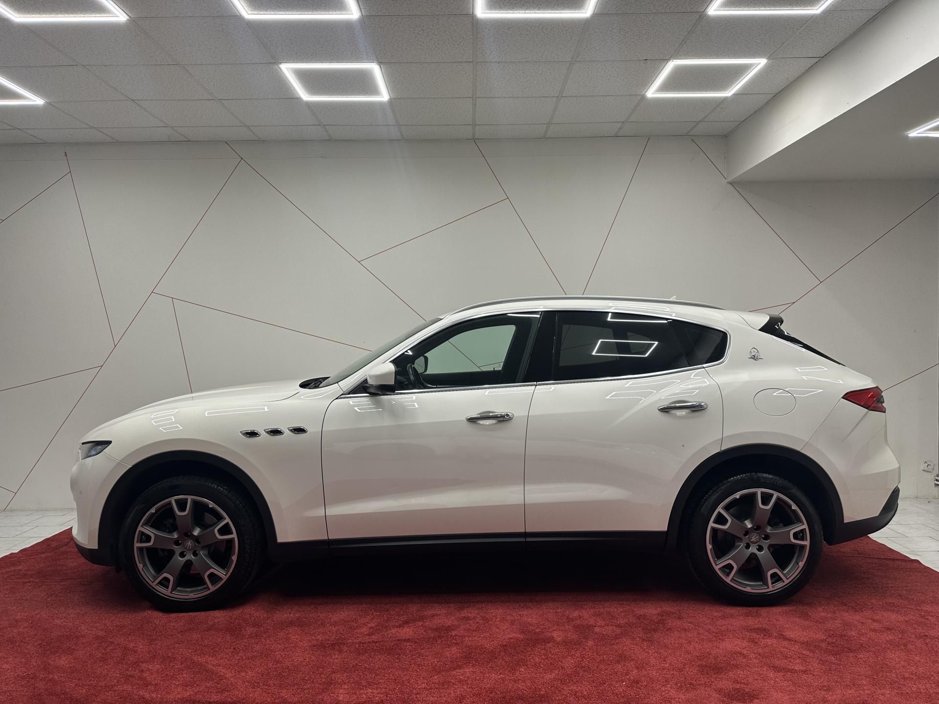 Maserati Levante, Q4 Diesel*Bezklíč*CZ*TOP - fotka 2