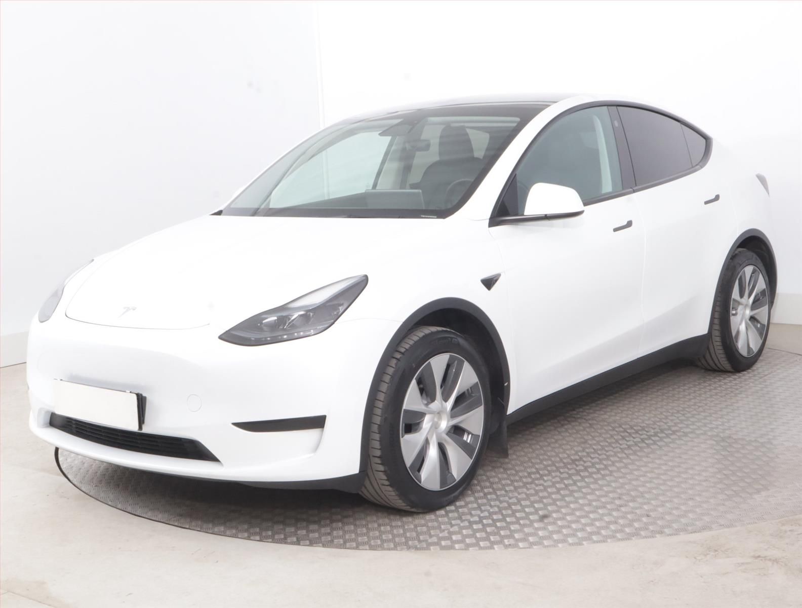 Tesla Model Y, RWD LFP 60kWh, SoH 97% - fotka 2