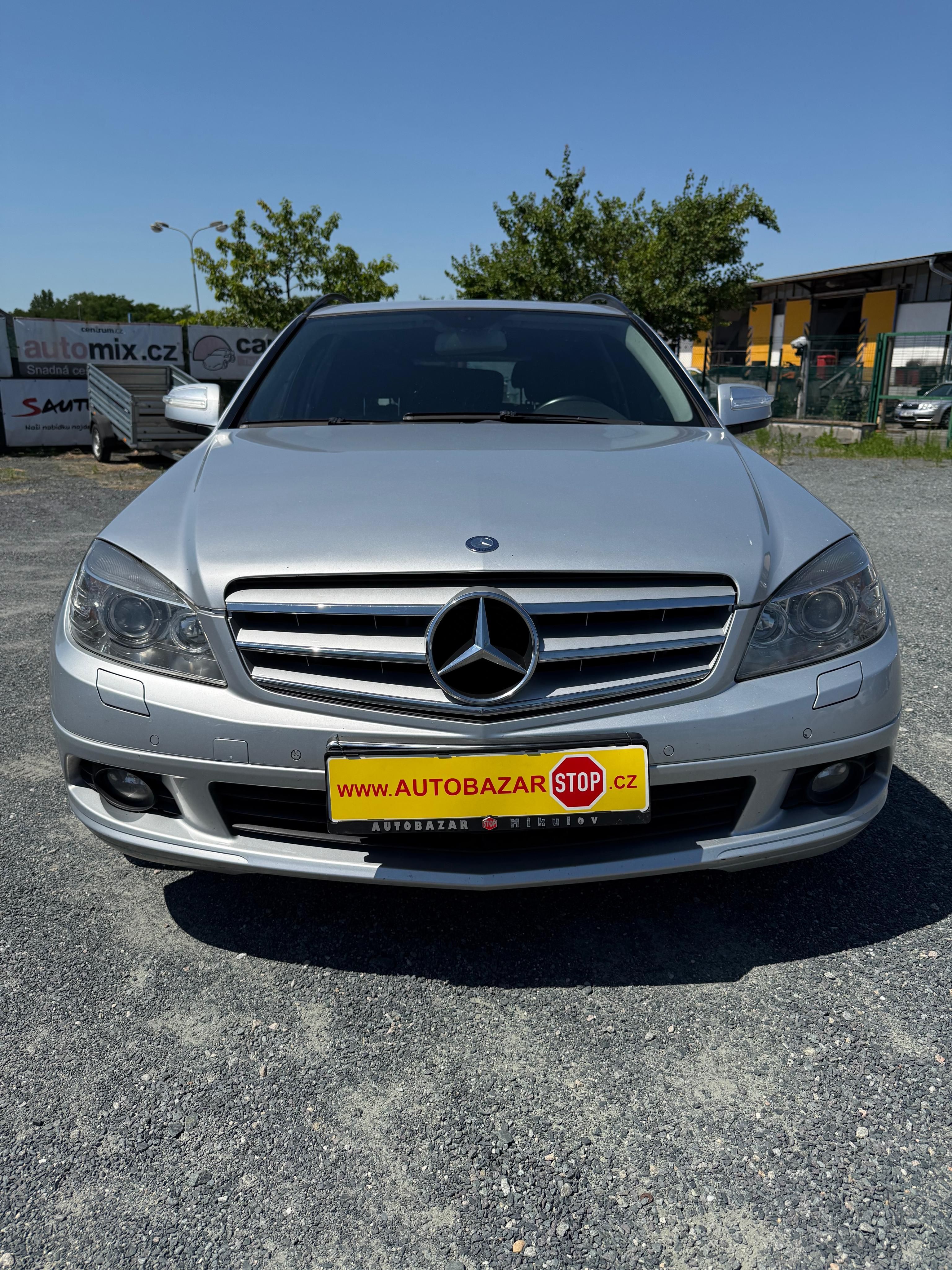 Mercedes-Benz Třídy C, 200 CDI - fotka 2
