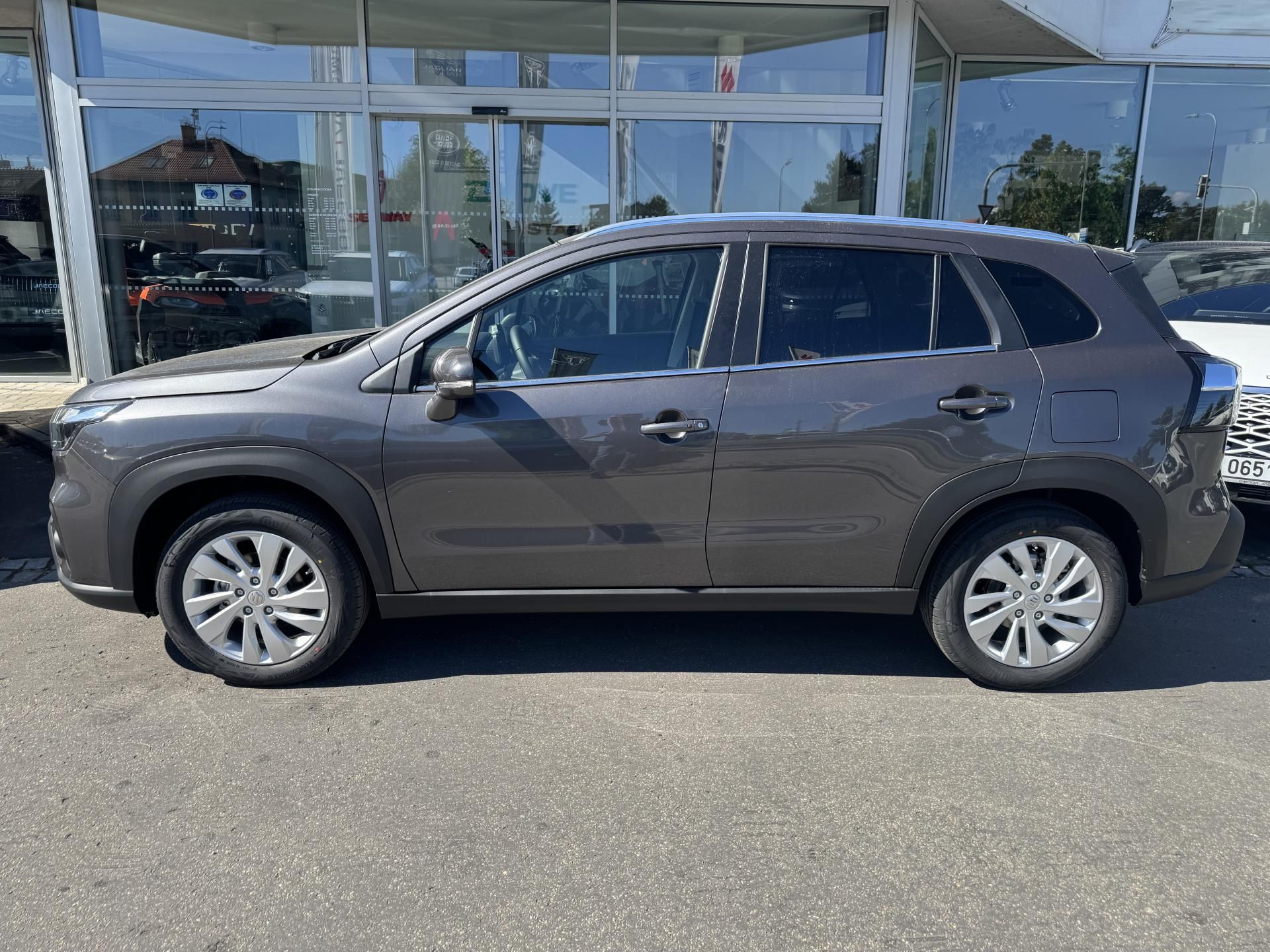 Suzuki S-Cross, 1,4 Premium AllGrip Hybrid - fotka 2