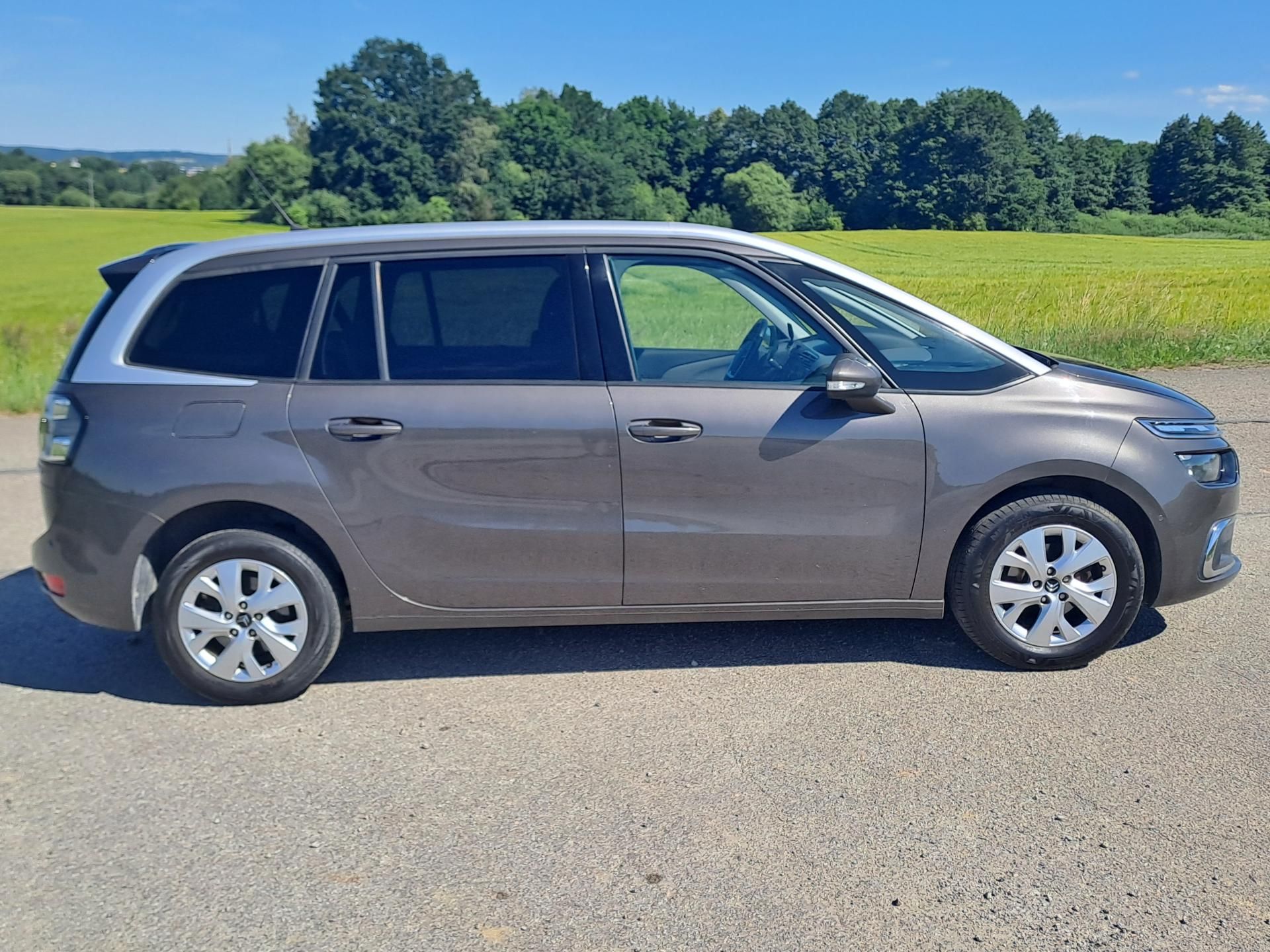 Citroën Grand C4 Picasso, 1.6 HDi AUTOMAT, 7 MÍST - fotka 4