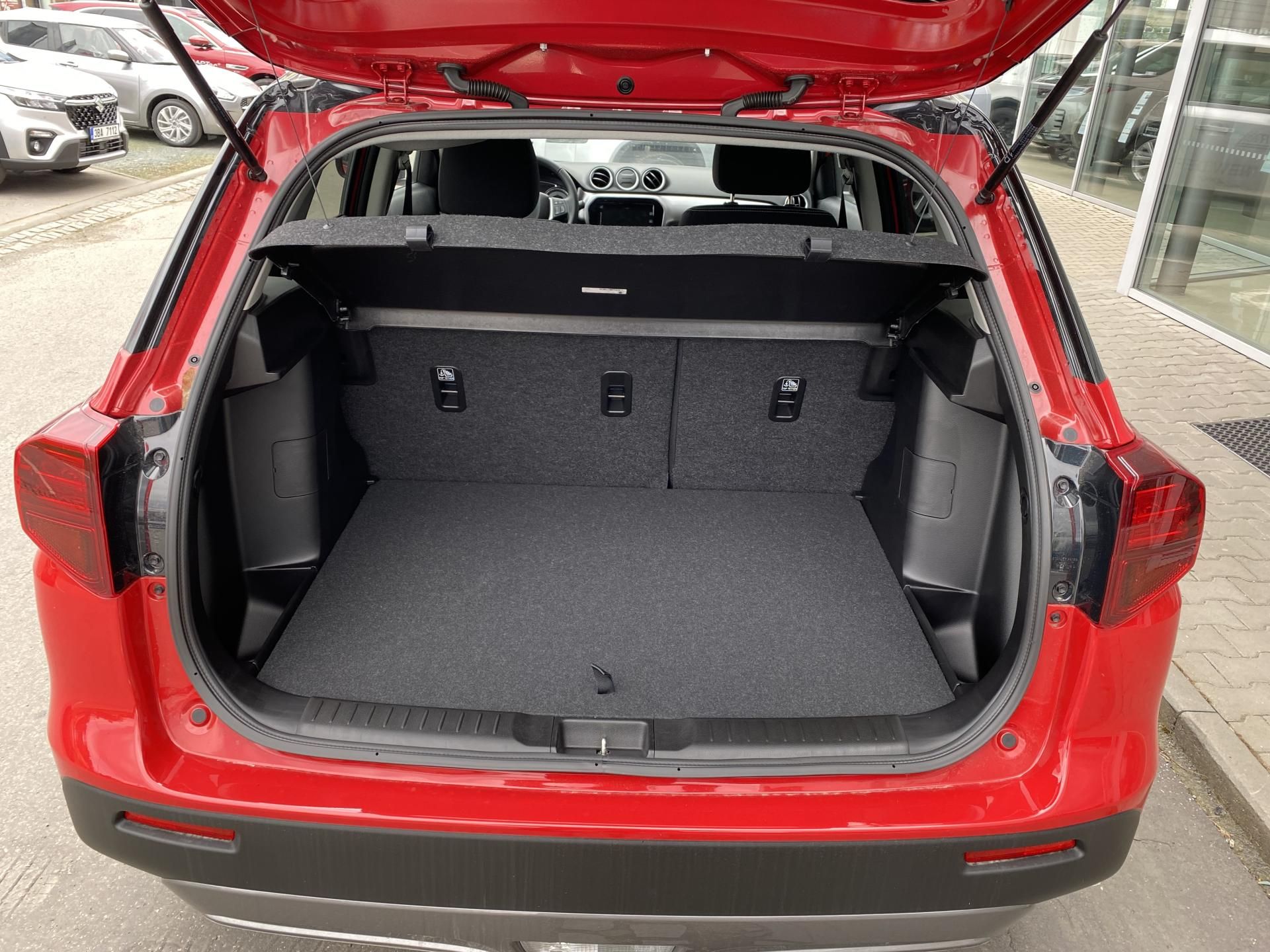 Suzuki Vitara, 1,4 Premium Hybrid - fotka 6
