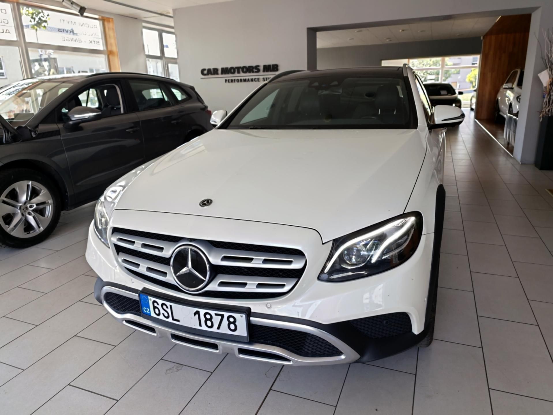 Mercedes-Benz Třídy E, E220CDI All-terrain TOP VÝBAVA - fotka 2