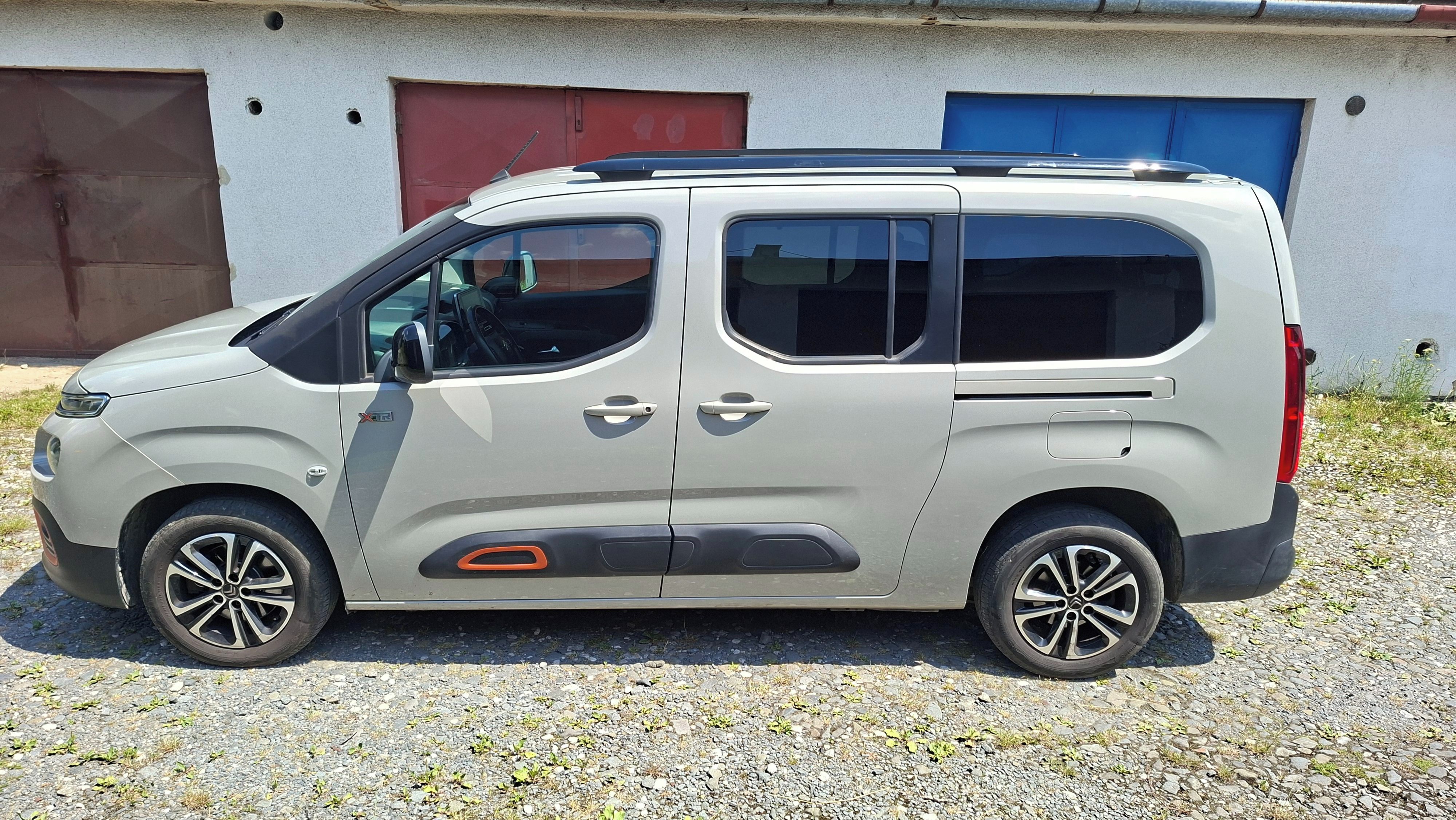 Citroën Berlingo, XL Family, 7míst, 96kW - fotka 3