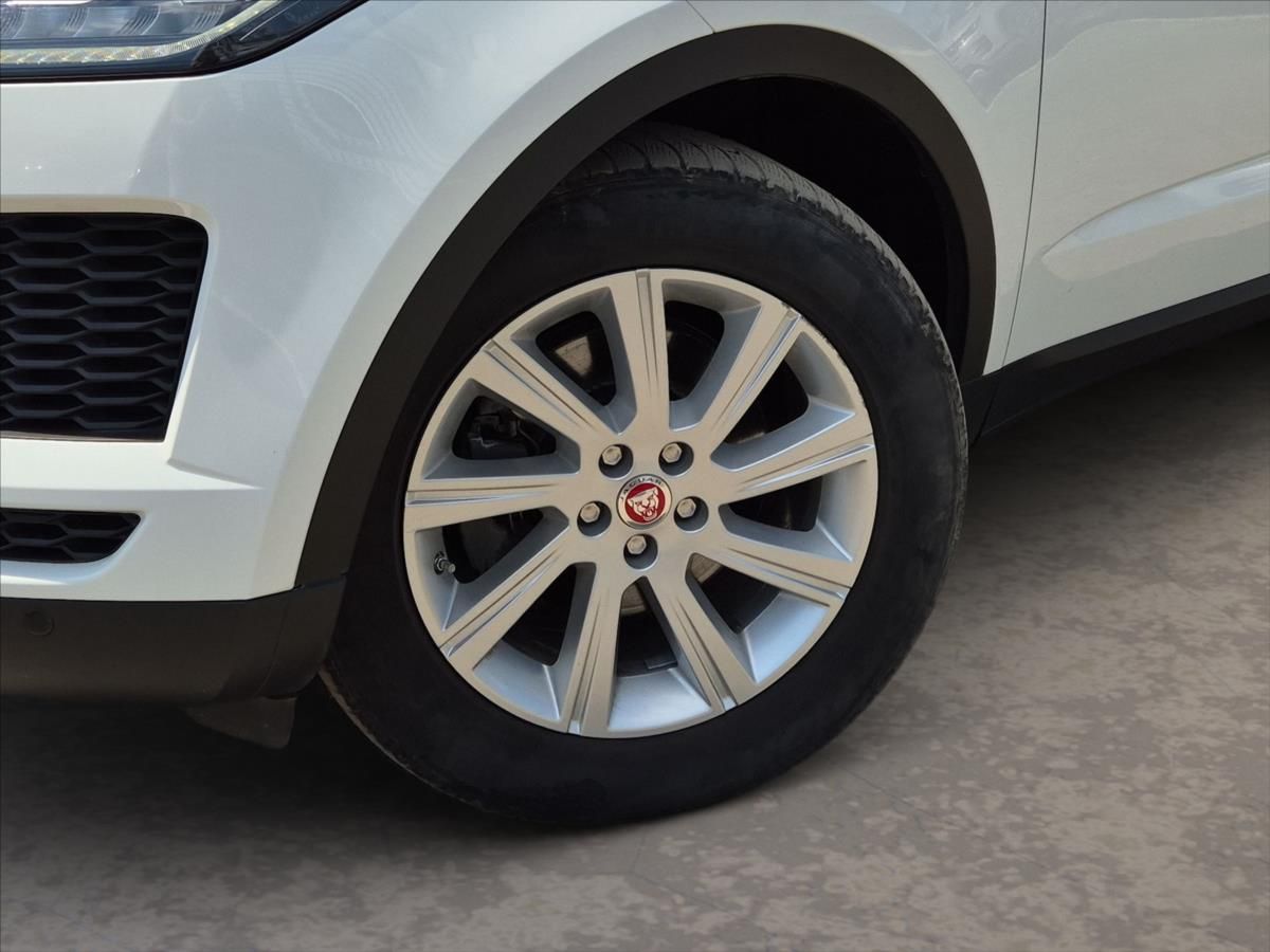 Jaguar E-Pace, 2,0 D150 S AWD - fotka 6