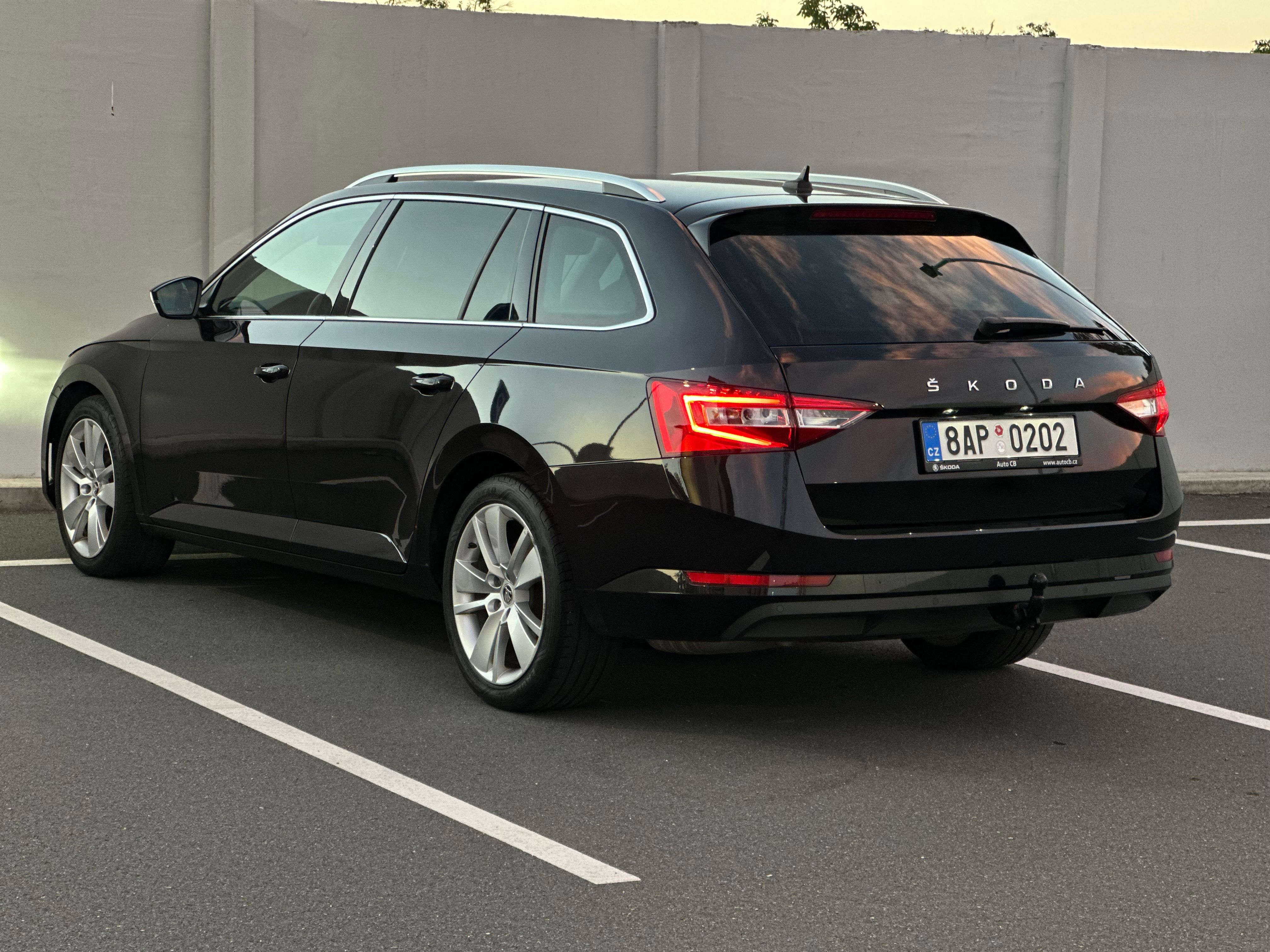 Škoda Superb, 2.0 TDI 147 kW Style DSG 4x4 - fotka 4