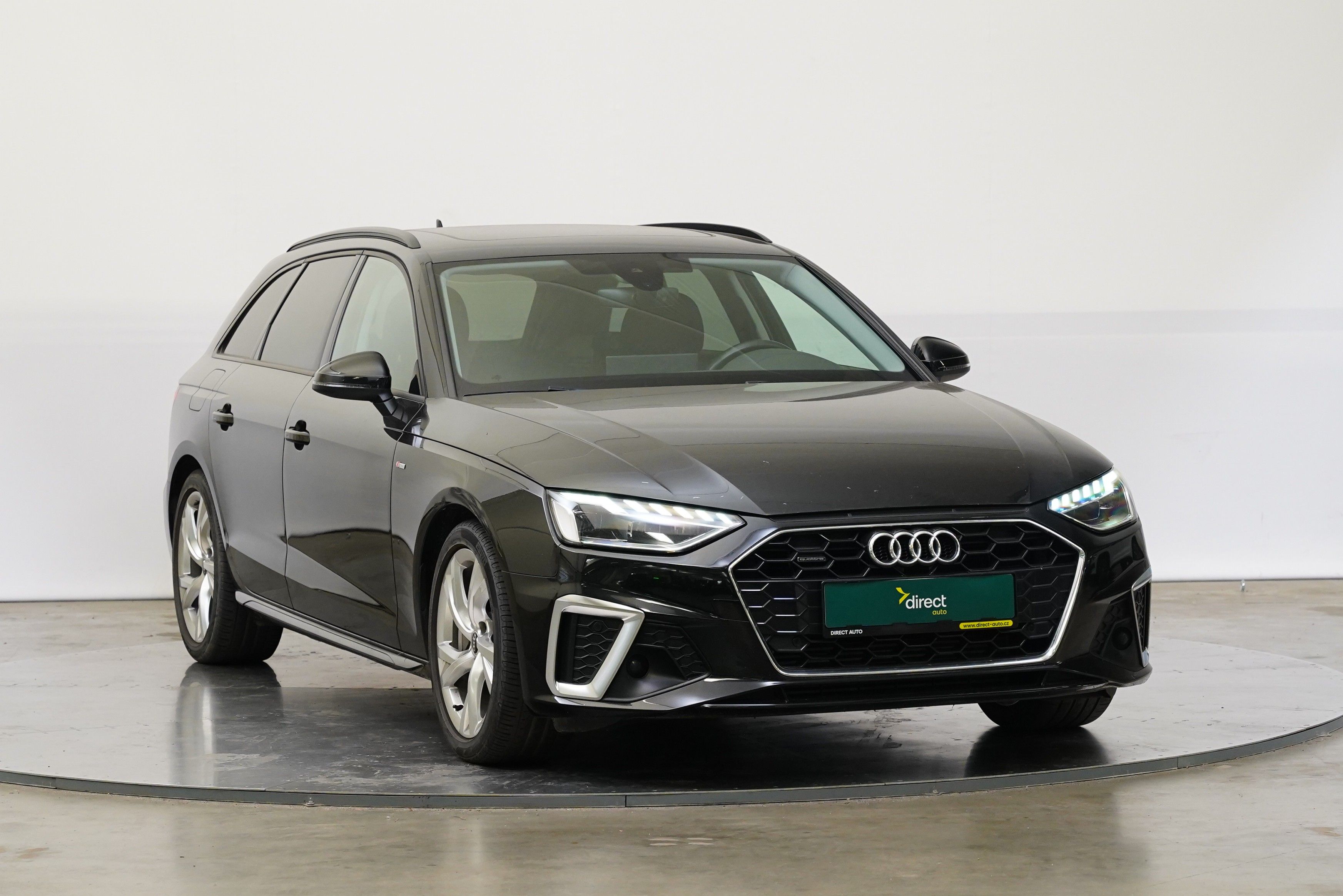 Audi A4, 45 TFSI  195 kW quattro S line - fotka 2