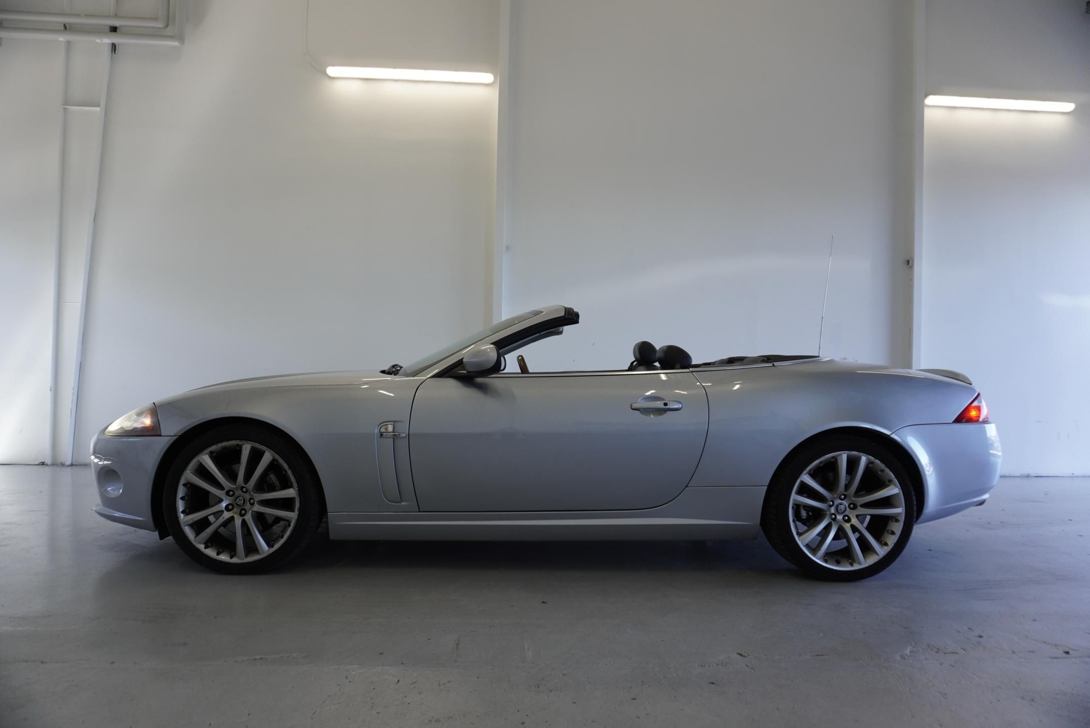 Jaguar XK, 4.2 V8 kabrio - fotka 5