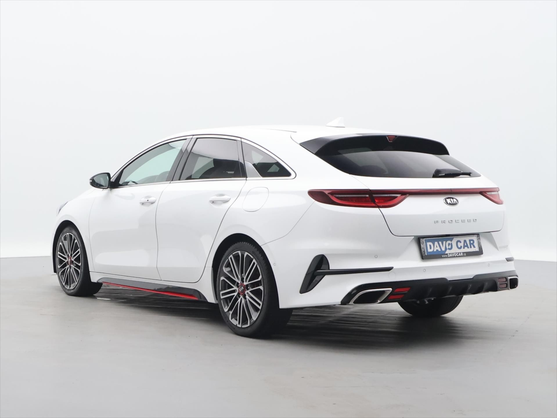 Kia Cee´d, 1,6 T-GDI 150kW Aut. GT CZ - fotka 5