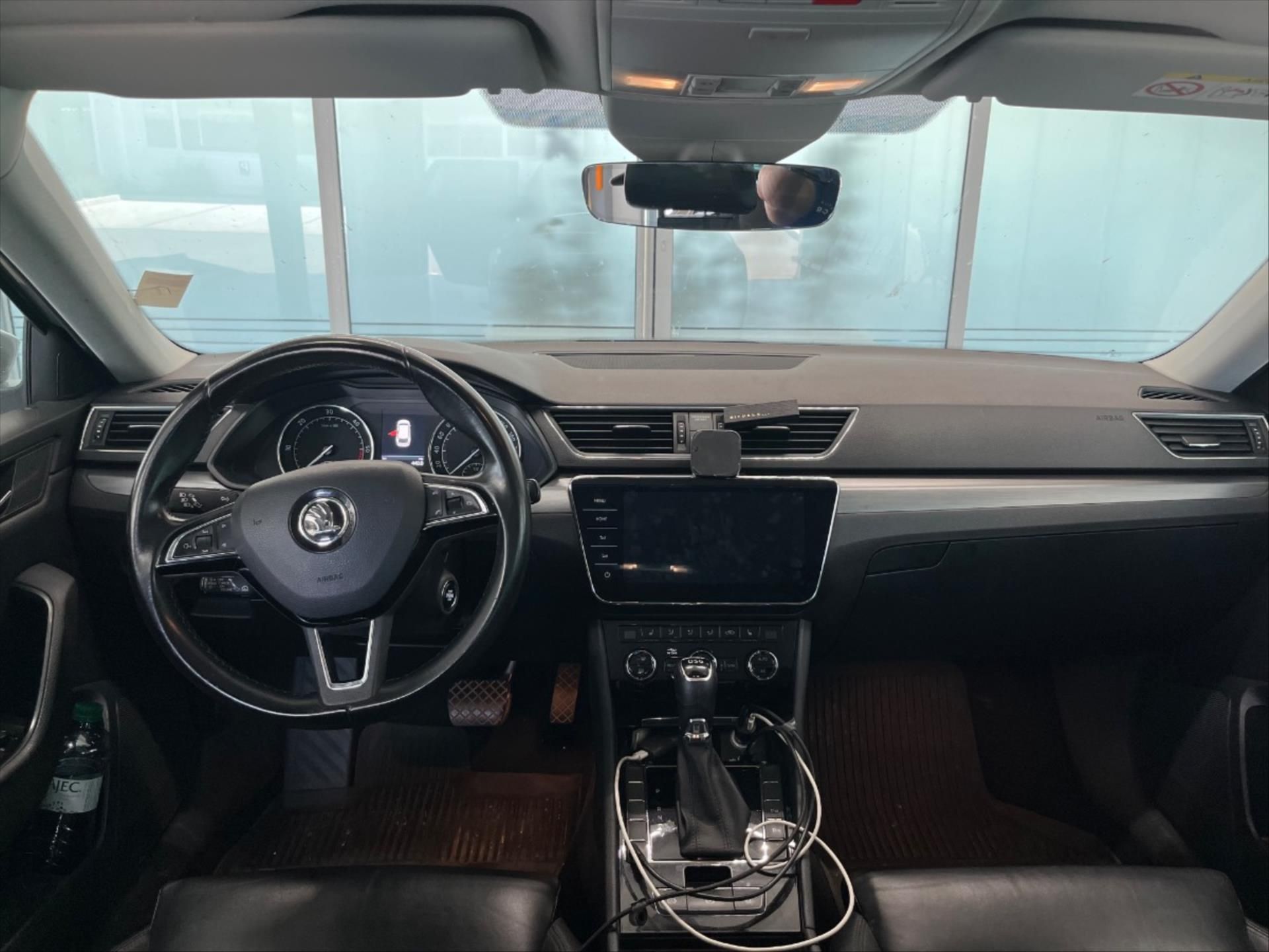 Škoda Superb, 2,0 TDI DSG Style+ Kůže DPH - fotka 5