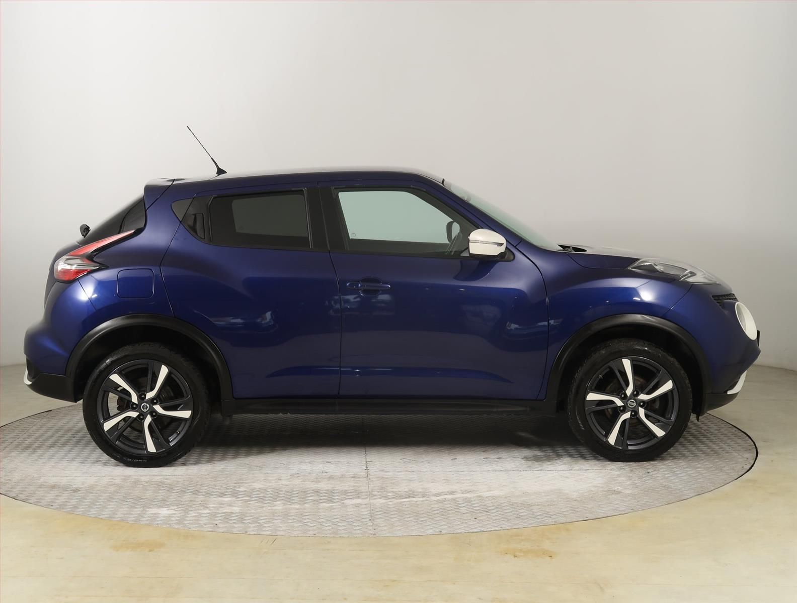 Nissan Juke, 1.2 DIG-T, Serv.kniha, Navi - fotka 6