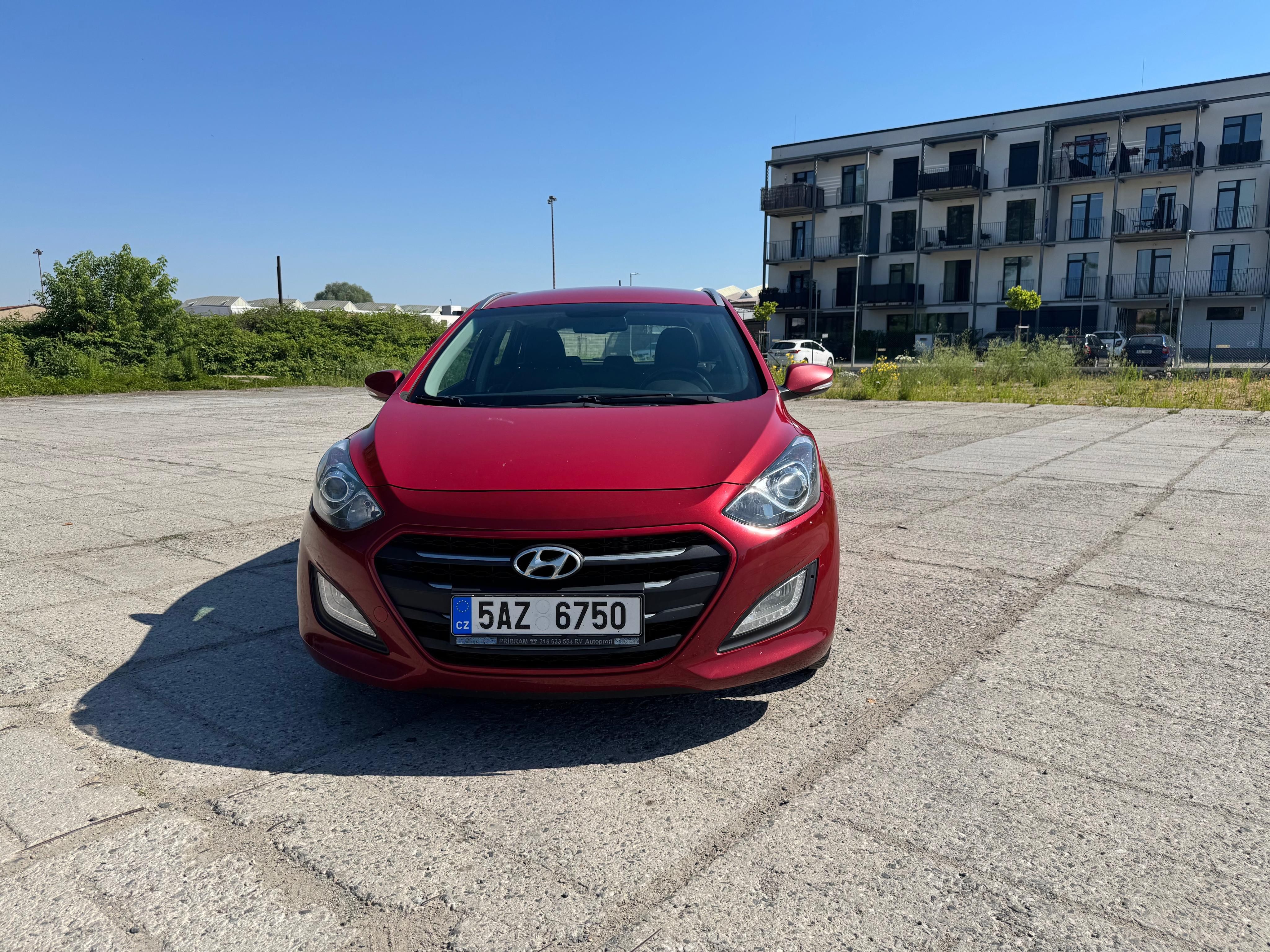Hyundai i30, 1.6 ODPOČET DPH - fotka 3