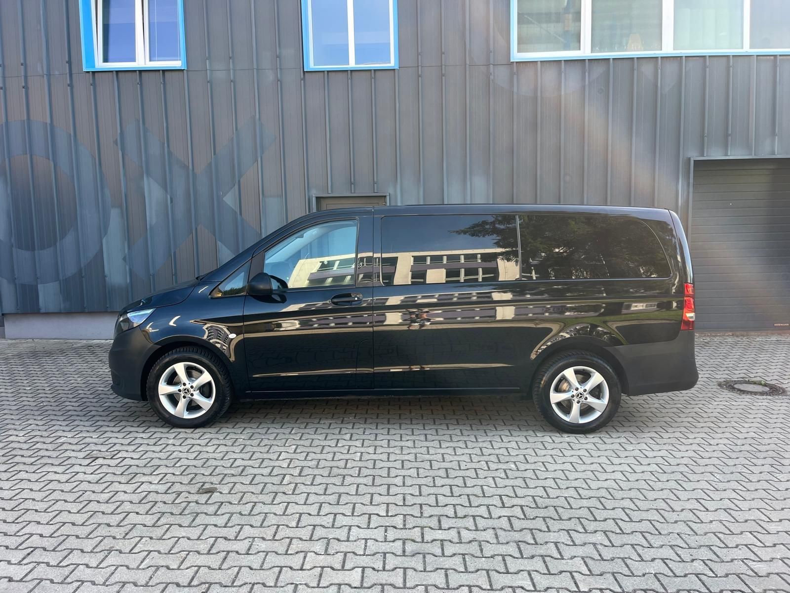Mercedes-Benz Vito, 2,2 CDi Tourer / 9-místný / - fotka 2