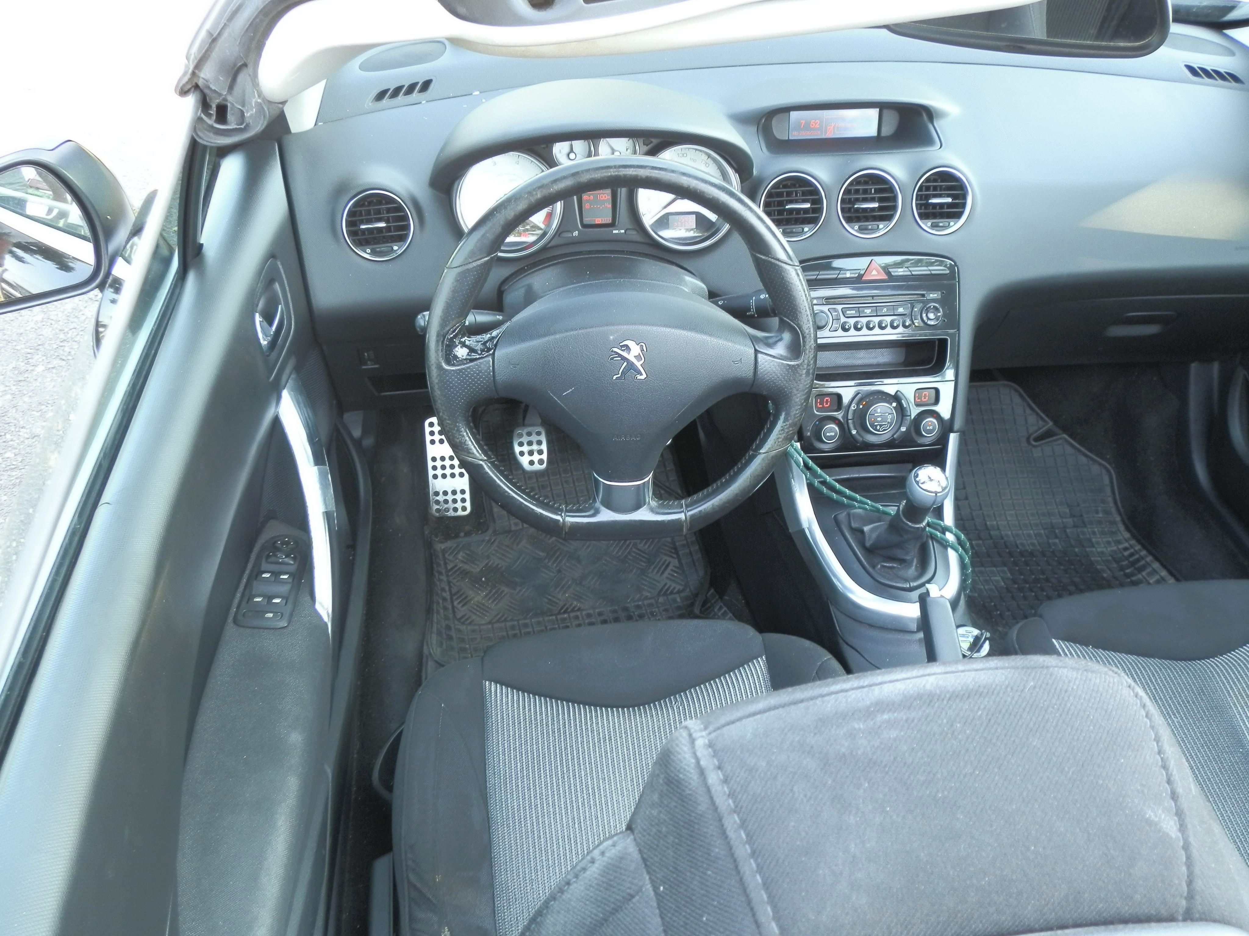 Peugeot 308, 1,6i - fotka 6