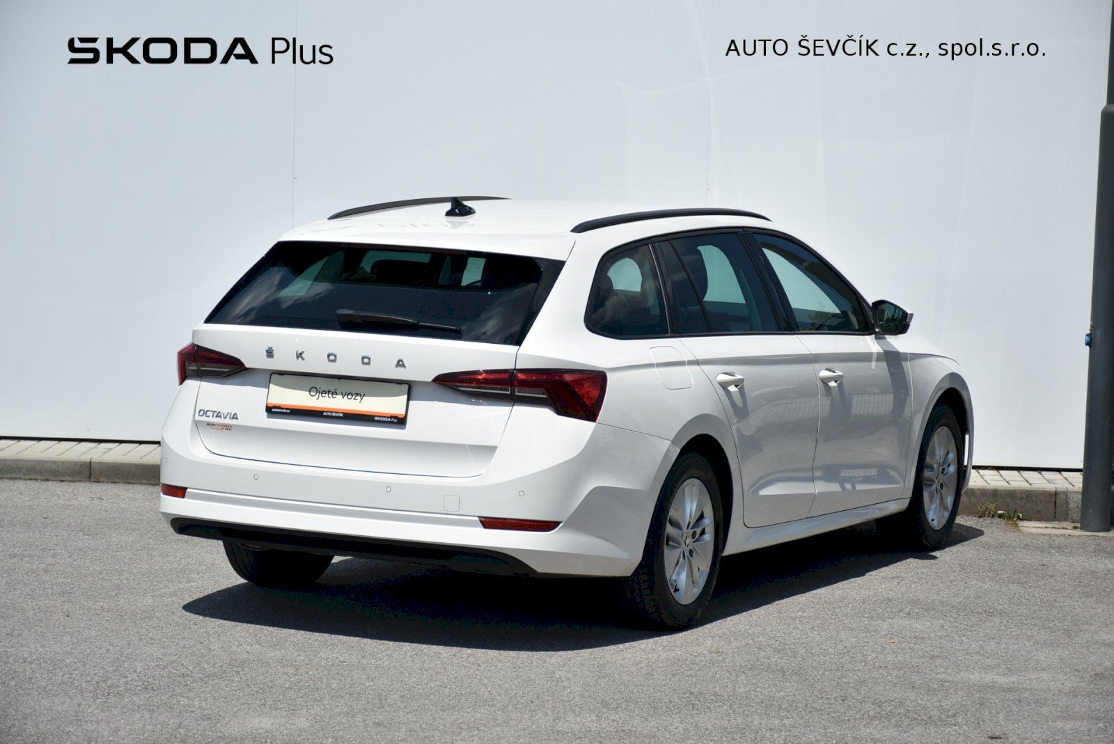 Škoda Octavia, Ambition 1.5 TSI 110kW - fotka 2