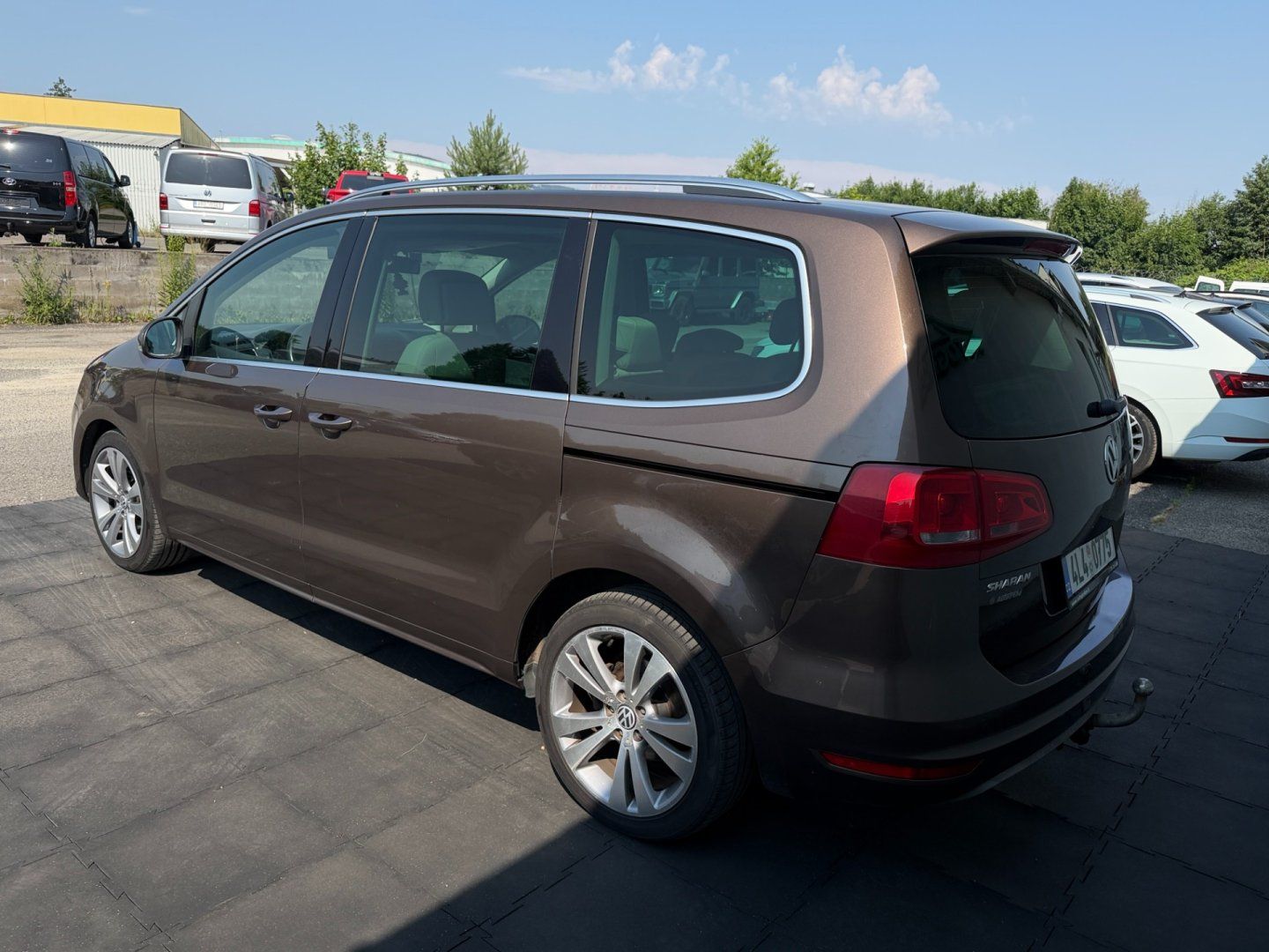 Volkswagen Sharan, 2.0TDi 130kW 7míst DCC, ČR - fotka 5