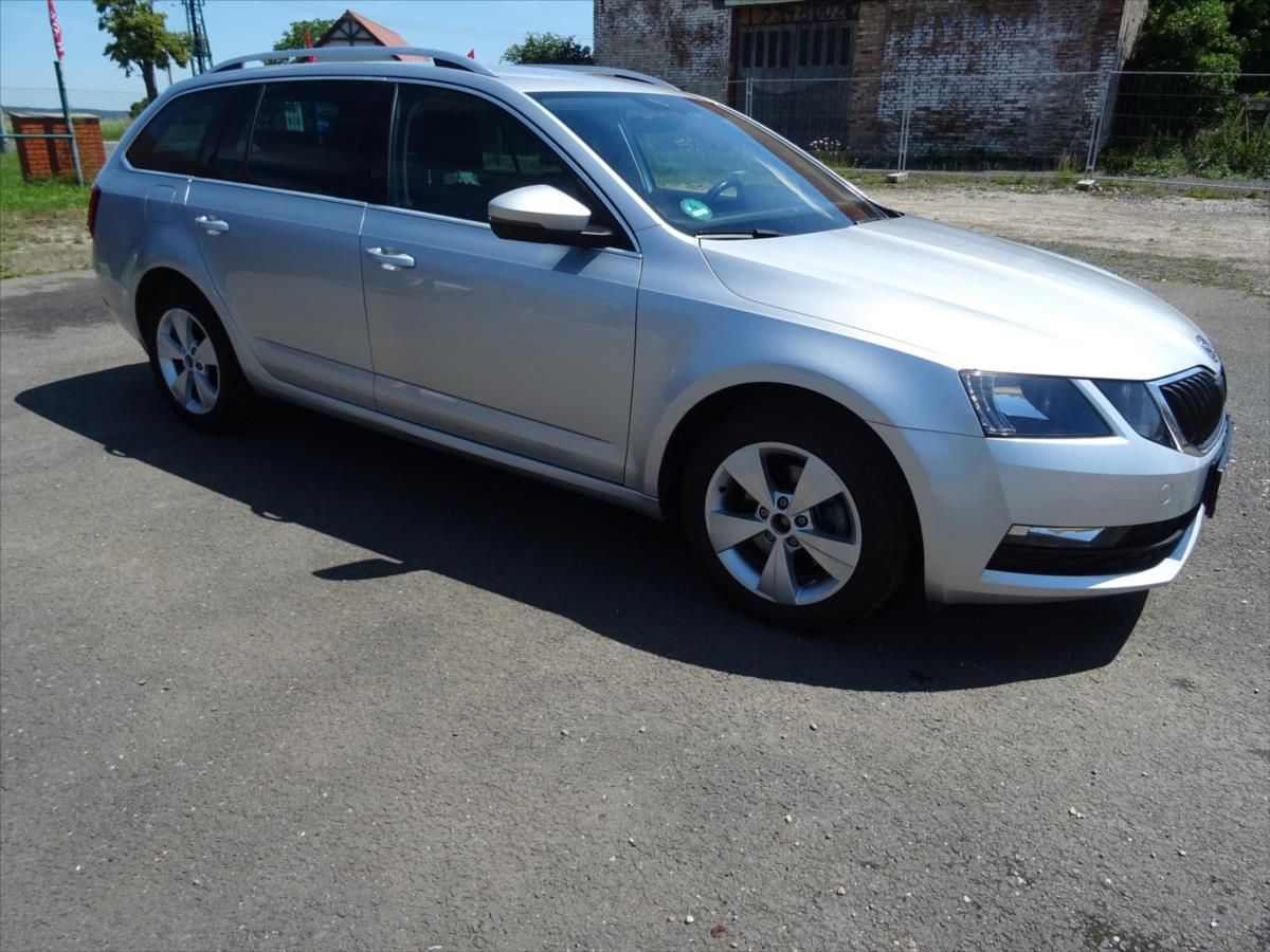 Škoda Octavia, 1,0 TSi 85 kW - fotka 2