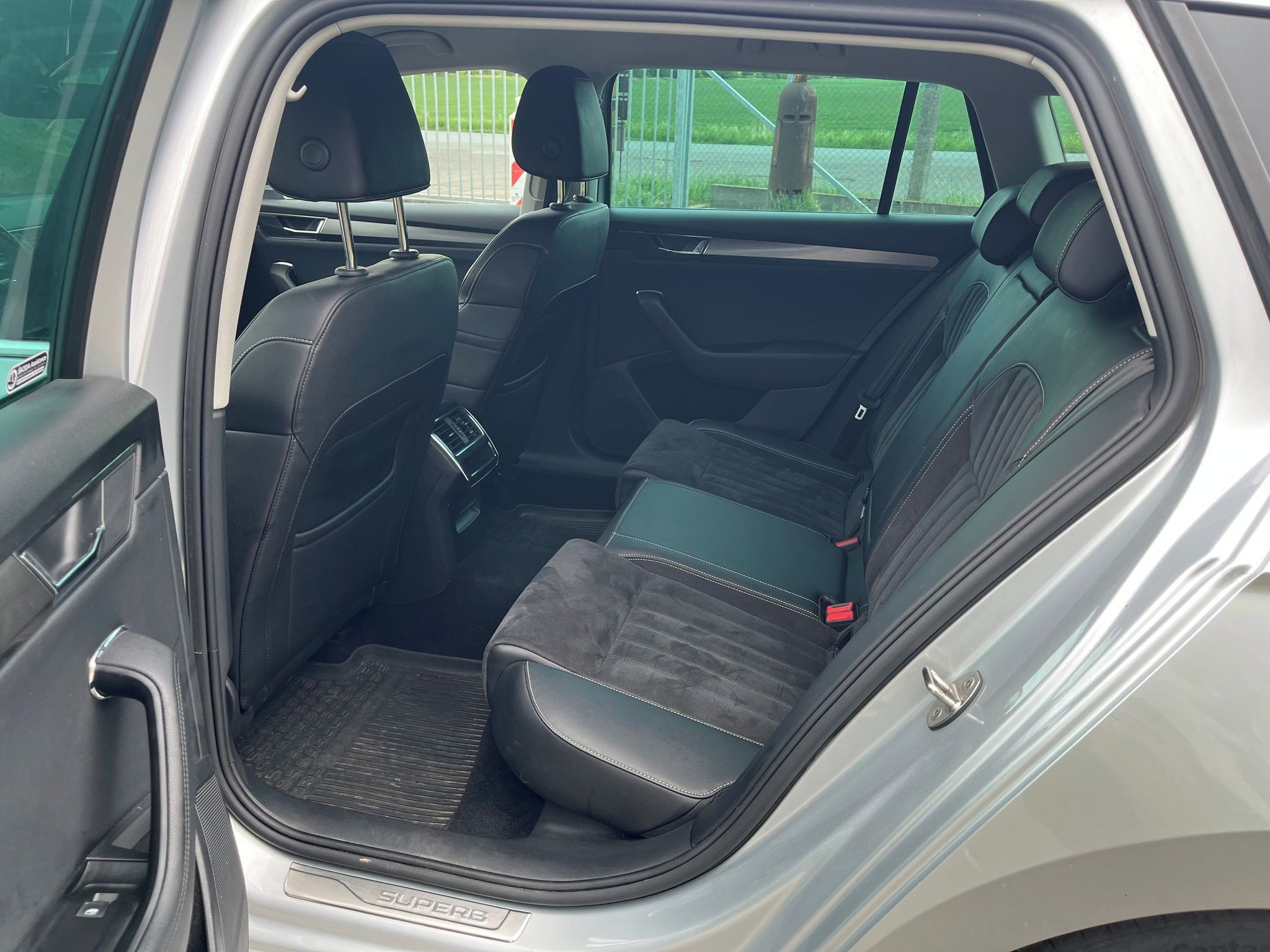 Škoda Superb, STYLE 2.0TDi 147kW*4x4* - fotka 4