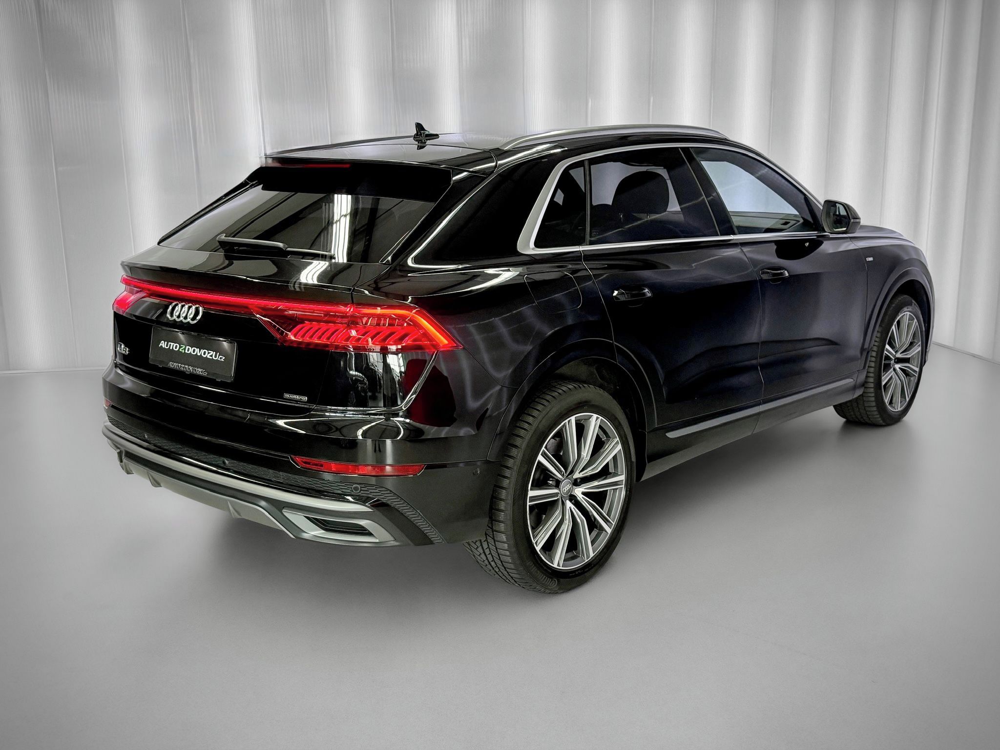 Audi Q8, 50TDI QUATTRO S-LINE, VZDUCH, - fotka 6
