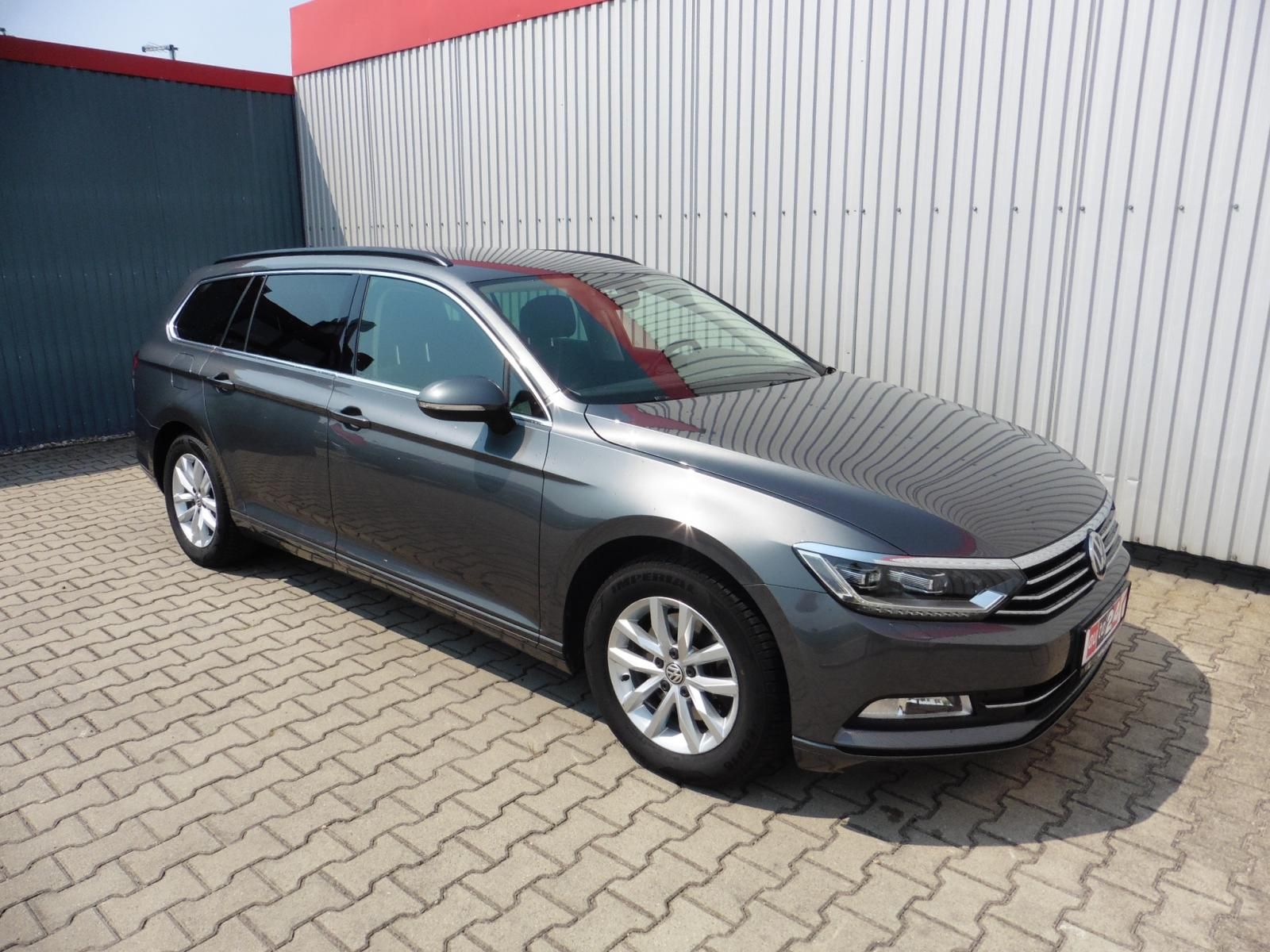 Volkswagen Passat, Variant 1.4 TSi Highline Navi - fotka 2
