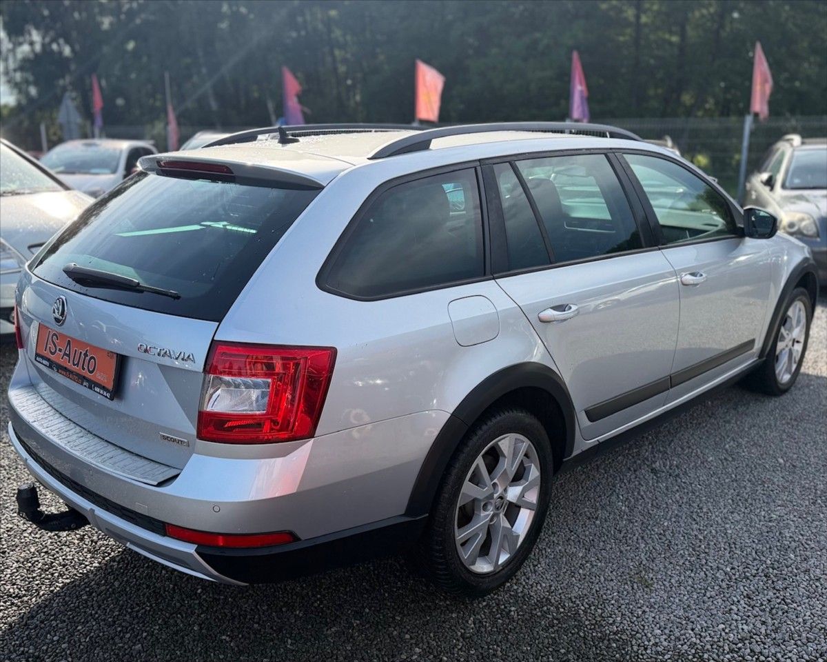 Škoda Octavia, 2,0 TDi  SCOUT 4x4 - fotka 4