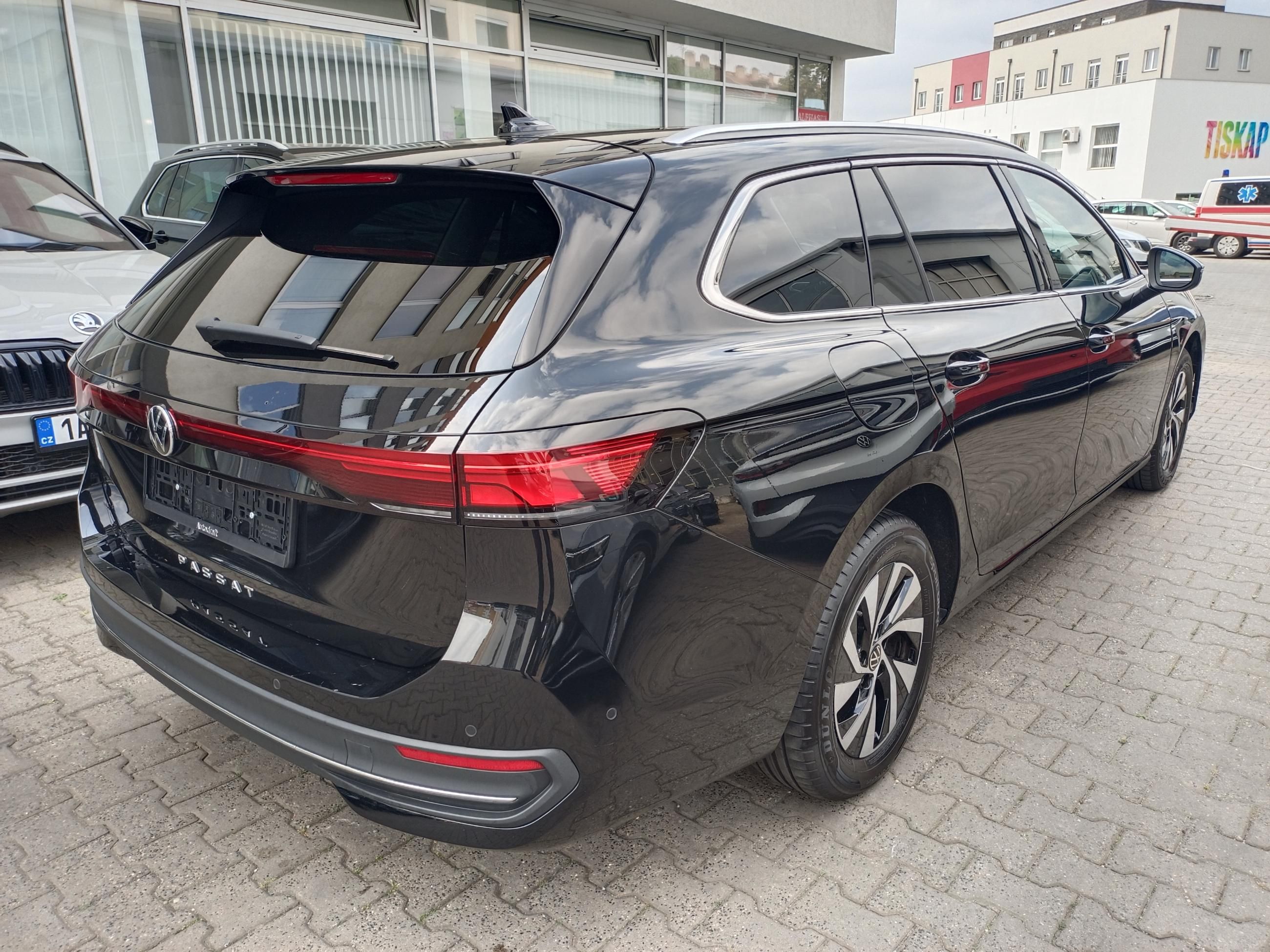 Volkswagen Passat Variant, 2.0 TDI 110kW DSG / ALU - fotka 6