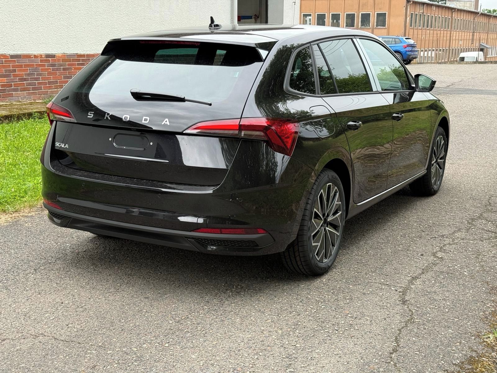 Škoda Scala, 1,5 TSI 110 kW DSG Dynamic - fotka 3
