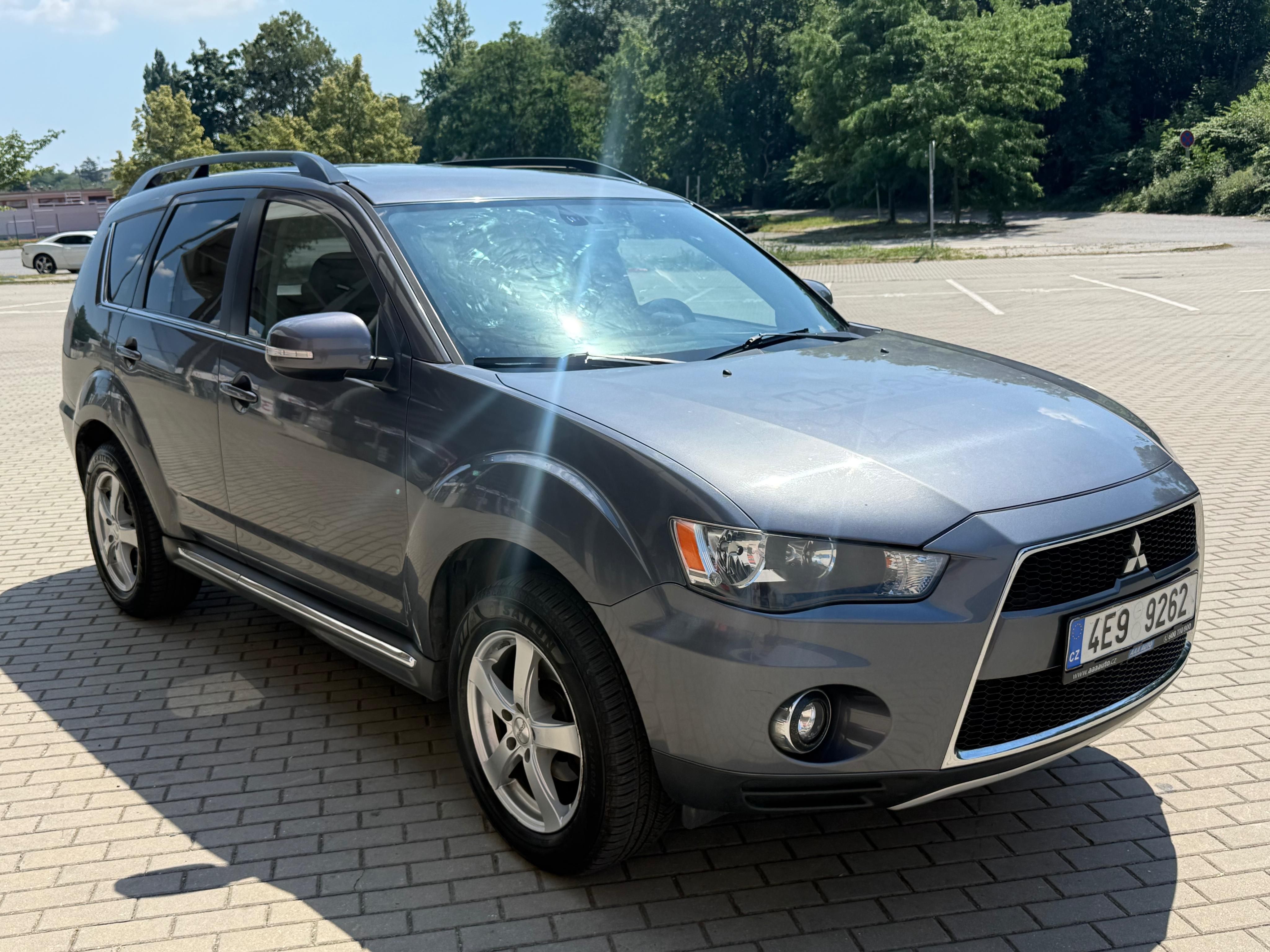 Mitsubishi Outlander, 2.2 DI-D, 130kw 4x4 - fotka 6