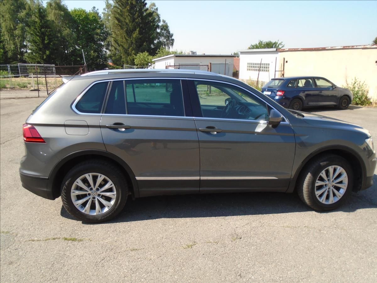 Volkswagen Tiguan, 2,0   4X4 110KW - fotka 5
