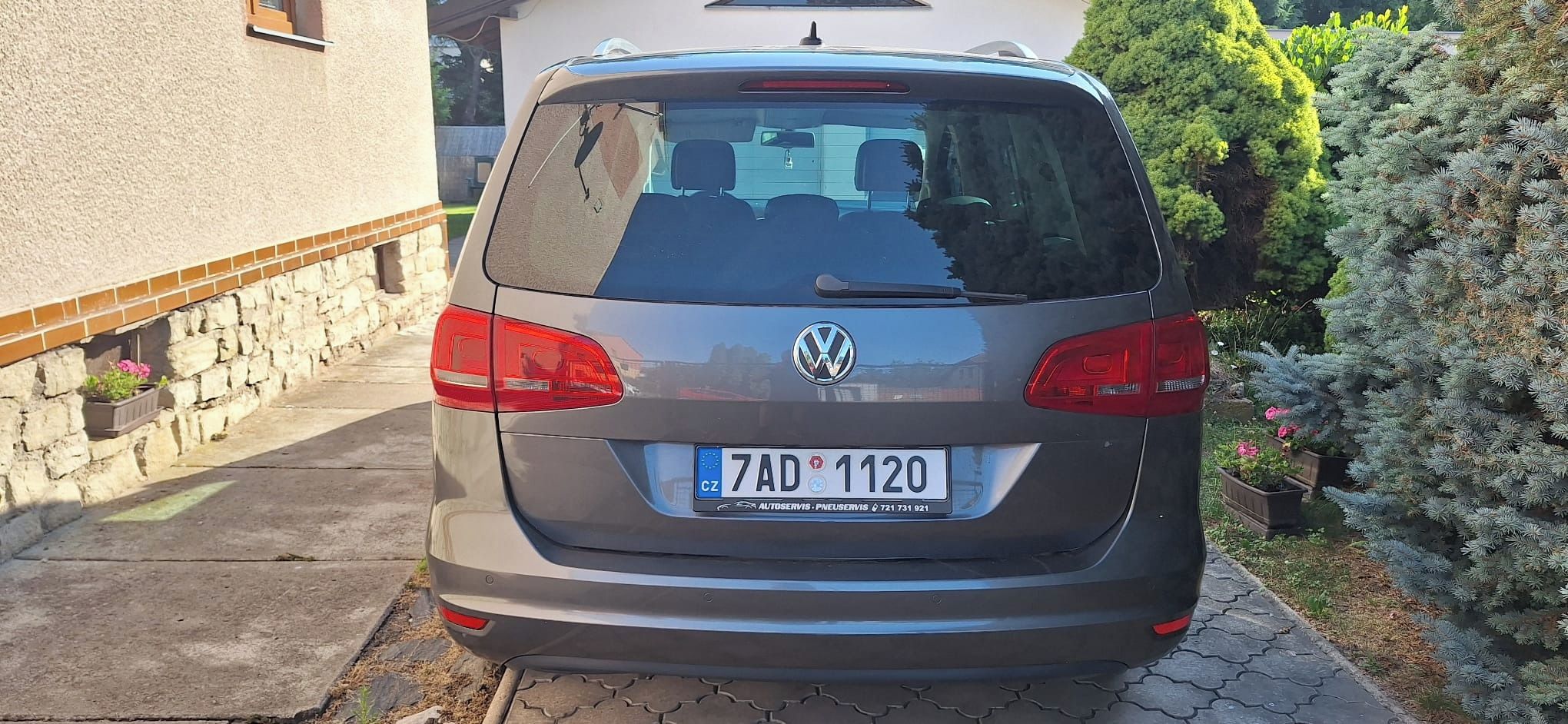 Volkswagen Sharan, 2.0 TDi, Highline, 7míst - fotka 5