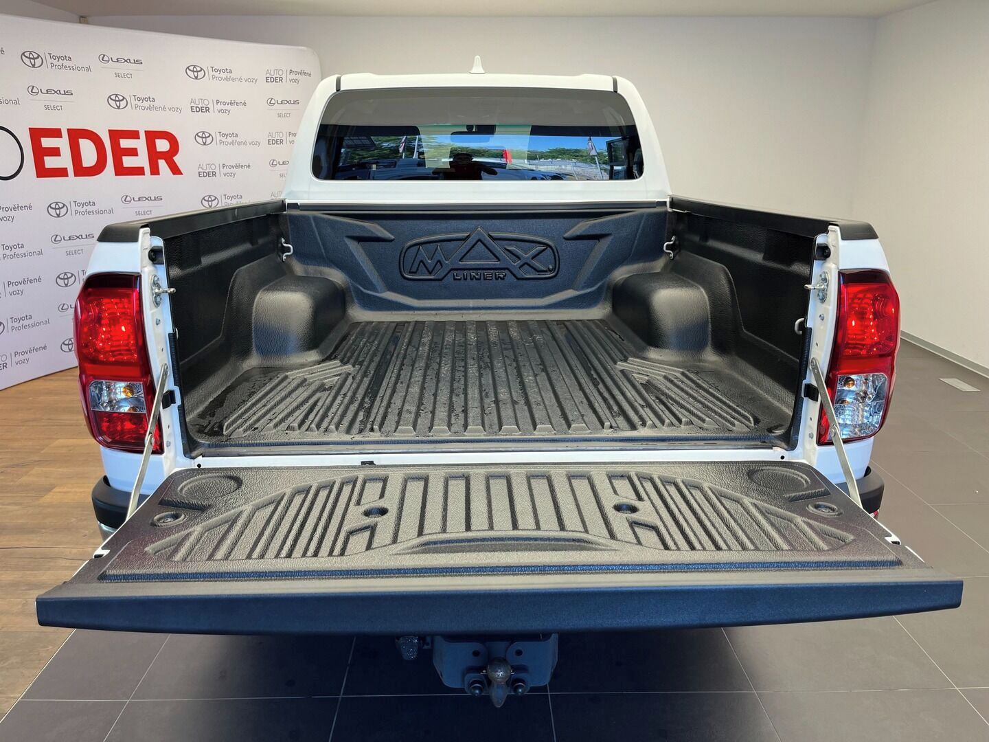 Toyota Hilux, Double Cab - 2.8L Diesel - 6 - fotka 6
