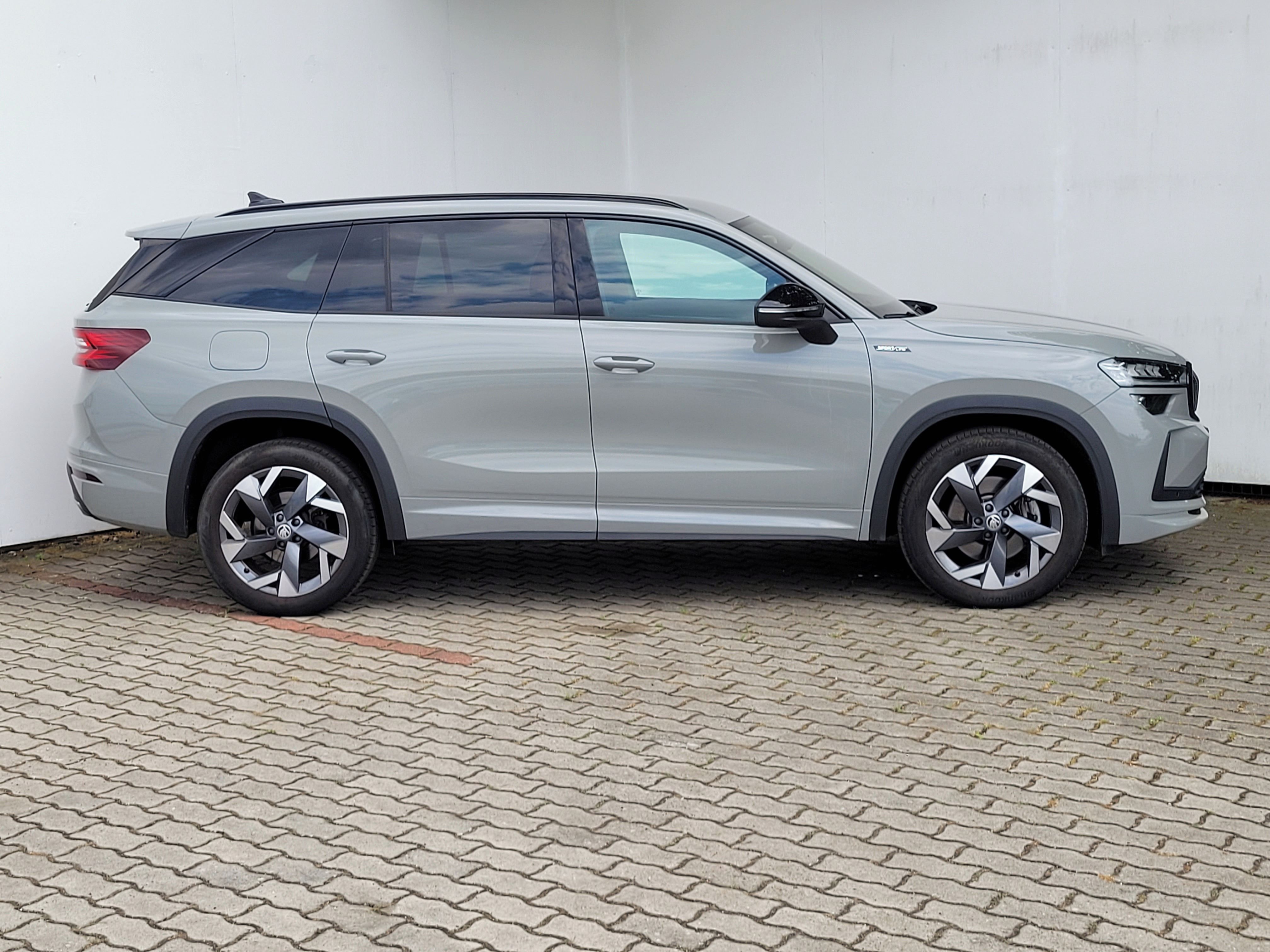 Škoda Kodiaq, Sportline 2.0TDI 142kW 4x4 DSG - fotka 4
