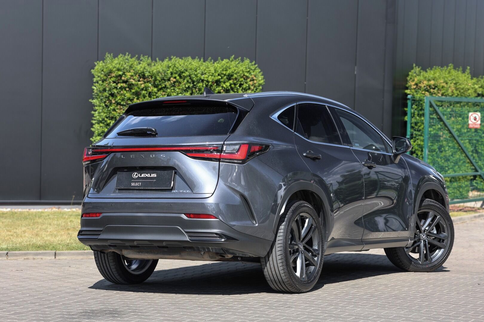 Lexus NX 350h, 350H 2,5 HEV EXECUTIVE TOP - fotka 5