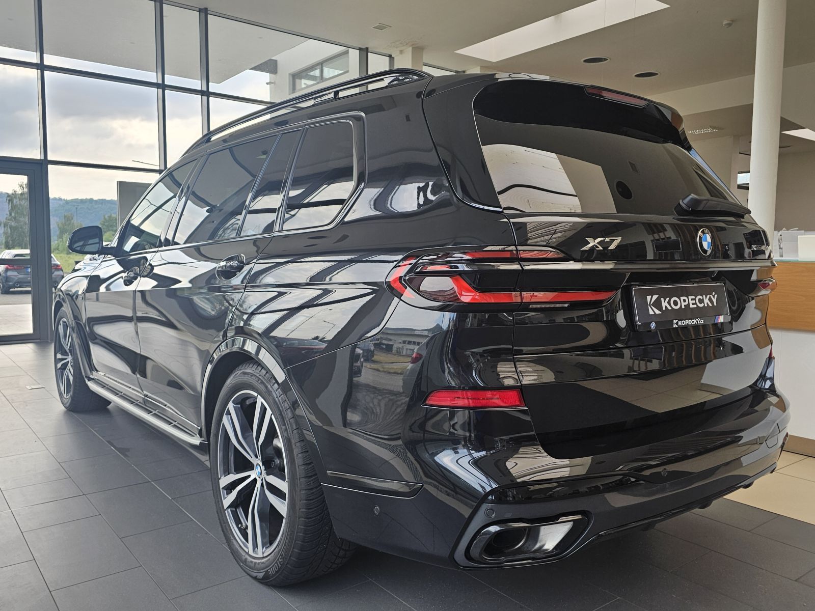 BMW X7, xDrive40d - fotka 4