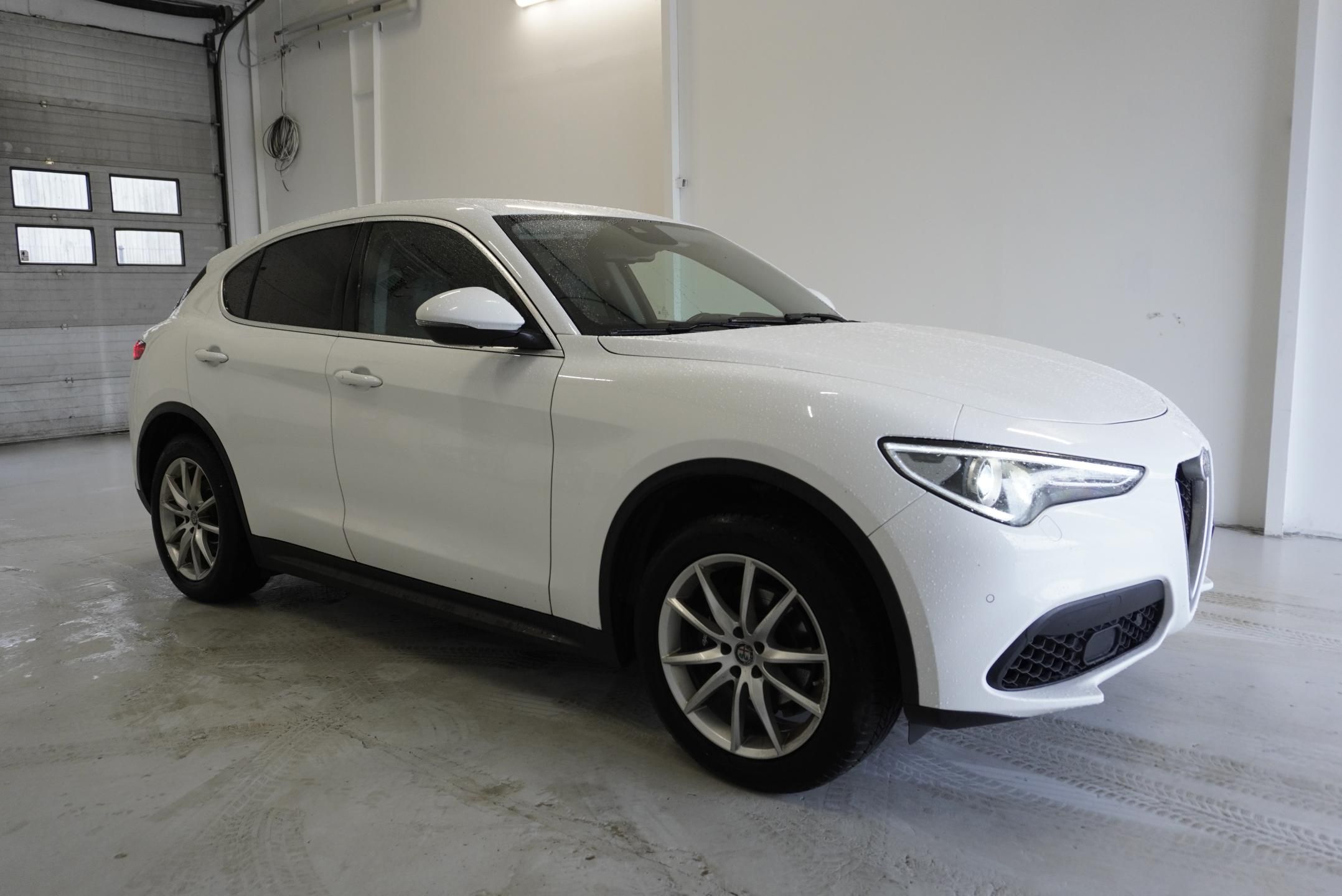 Alfa Romeo Stelvio, 2.0 TB 206kW Q4 FIRST EDITION - fotka 3