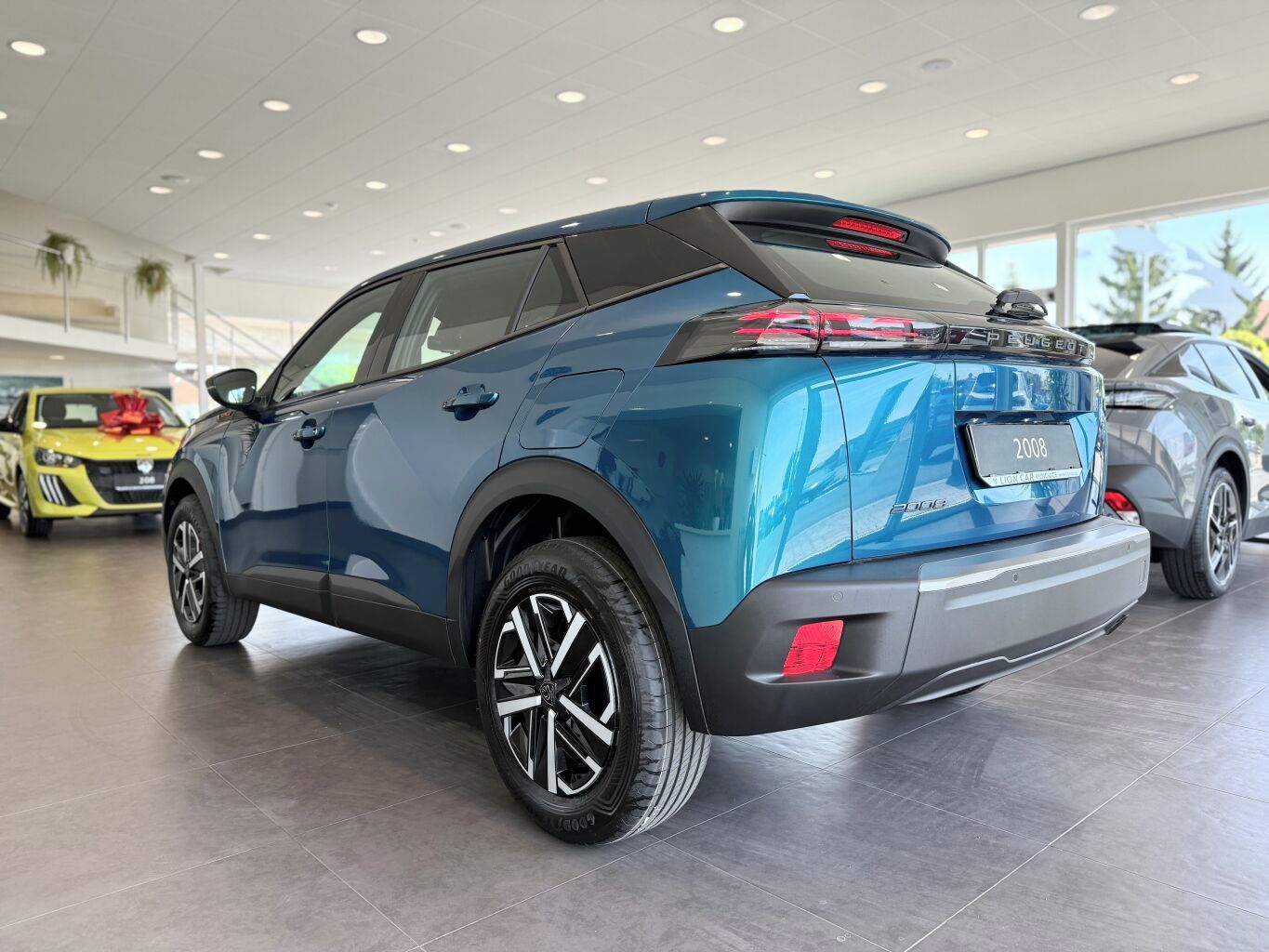 Peugeot 2008, BUSINESS Hybrid 110 e-DCS6 - fotka 4